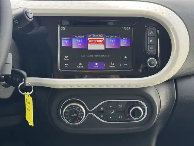 Renault Twingo view 14