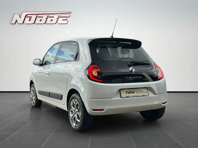 Renault Twingo view 3
