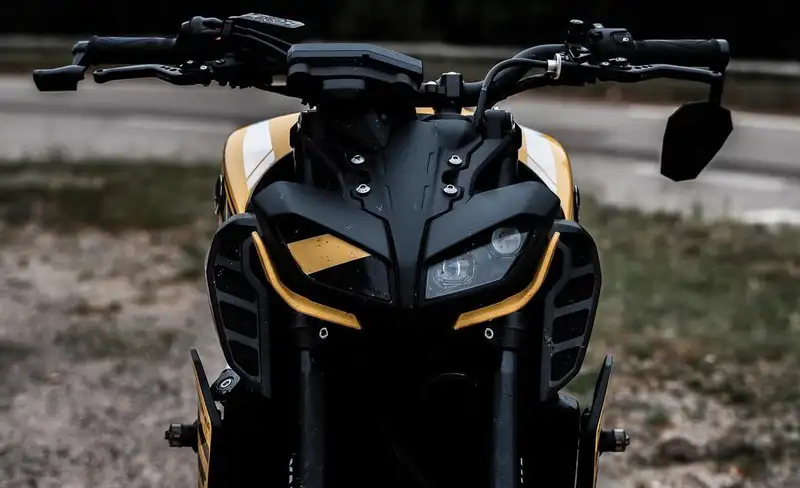 Yamaha MT-09 - foto 2