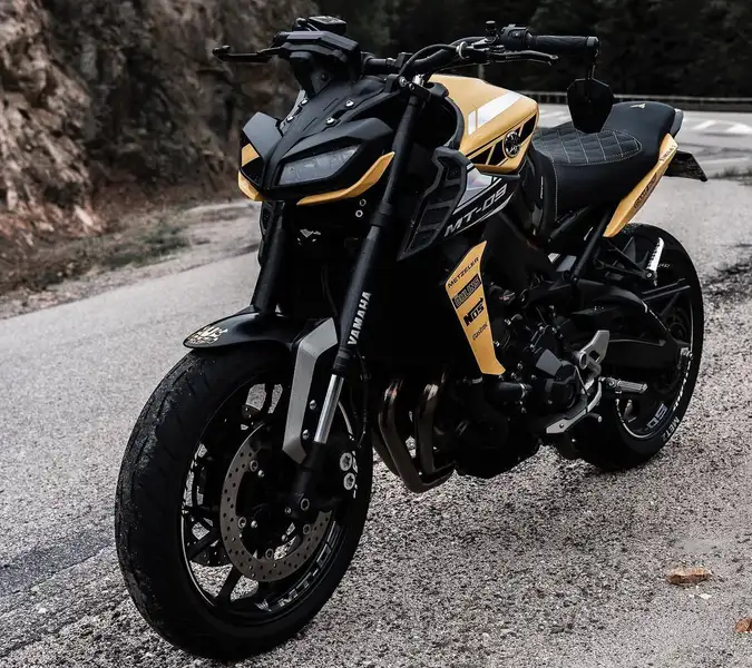 Yamaha MT-09 - foto 3