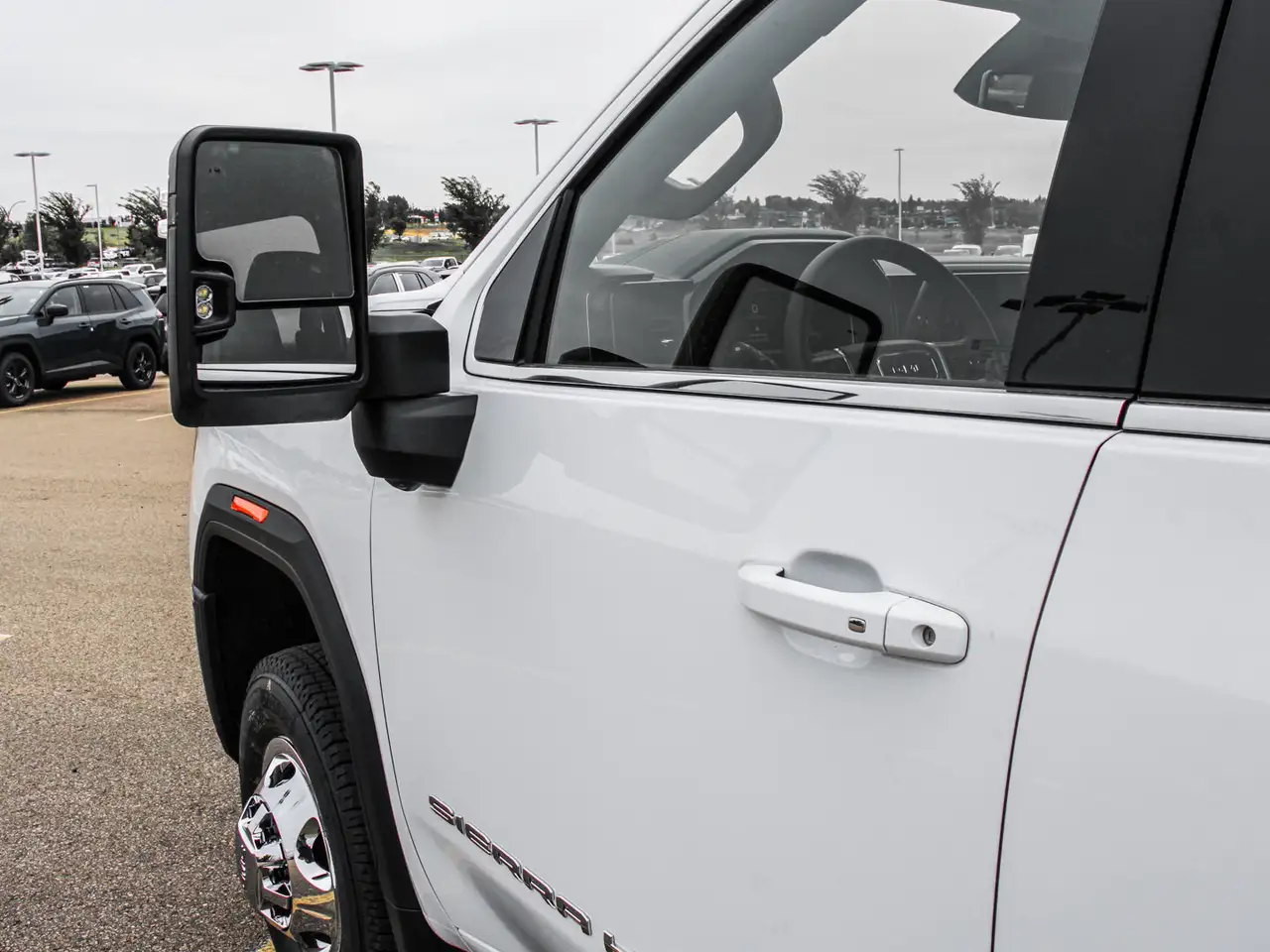 GMC Sierra 3500HD photo GMC Sierra 3500HD