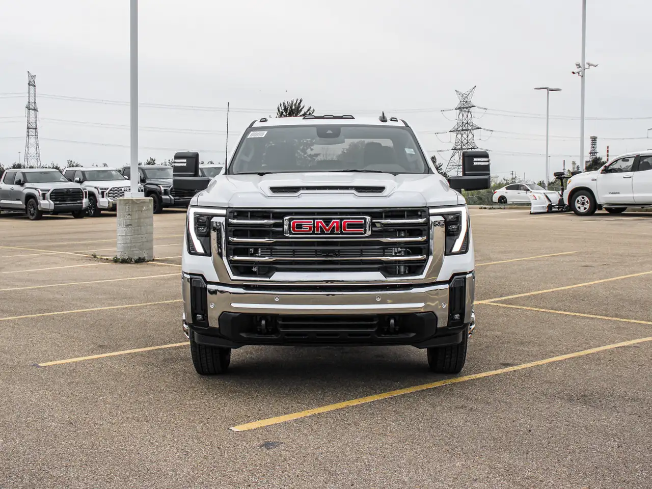 GMC Sierra 3500HD photo GMC Sierra 3500HD