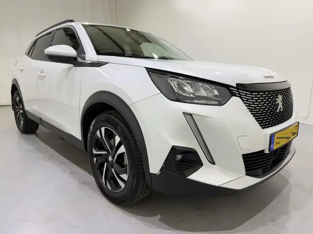 Peugeot 2008 1.2 Blue Lease Allure