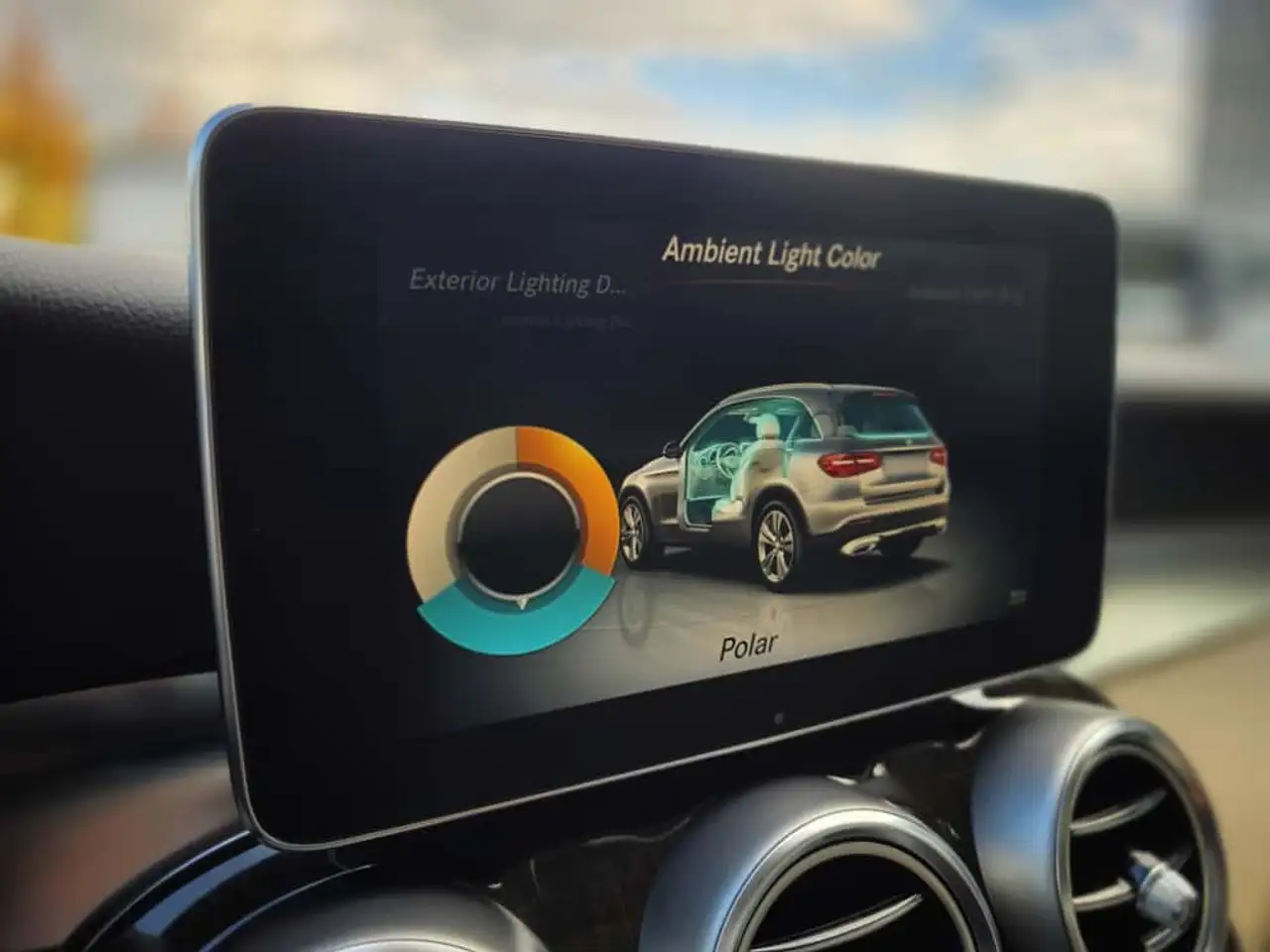 Mercedes-Benz GLC снимка Mercedes-Benz GLC