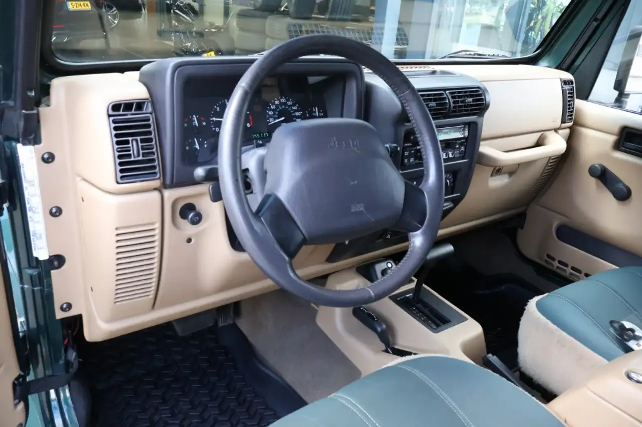 Jeep Wrangler 4.0i 4x4 Aut. HARDTOP SAHARA TJ (volledig originee, foto 8