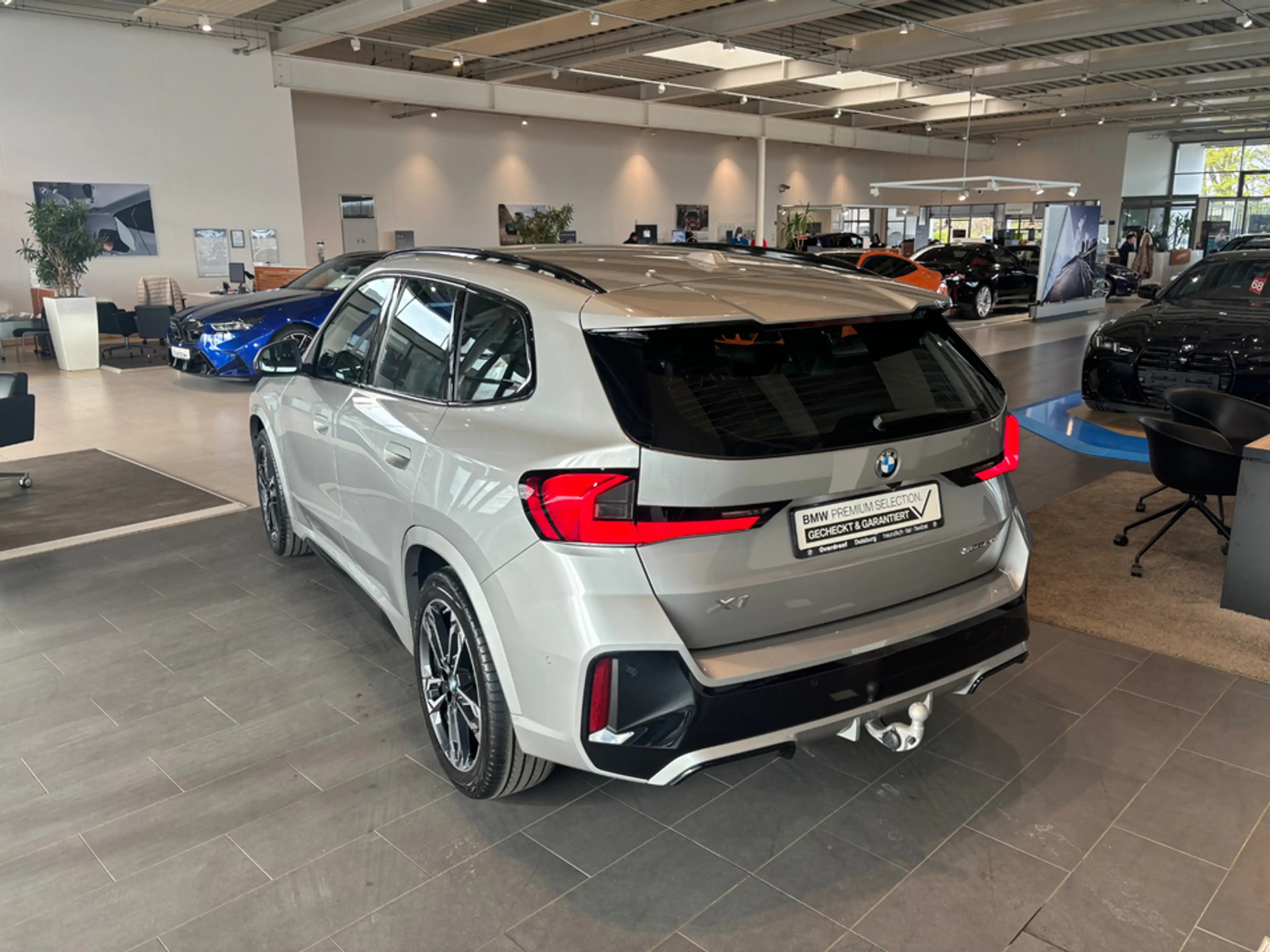 BMW X1 sDrive20i Steptronic Navi DSG Tempom.aktiv Bluetoo — photo 9