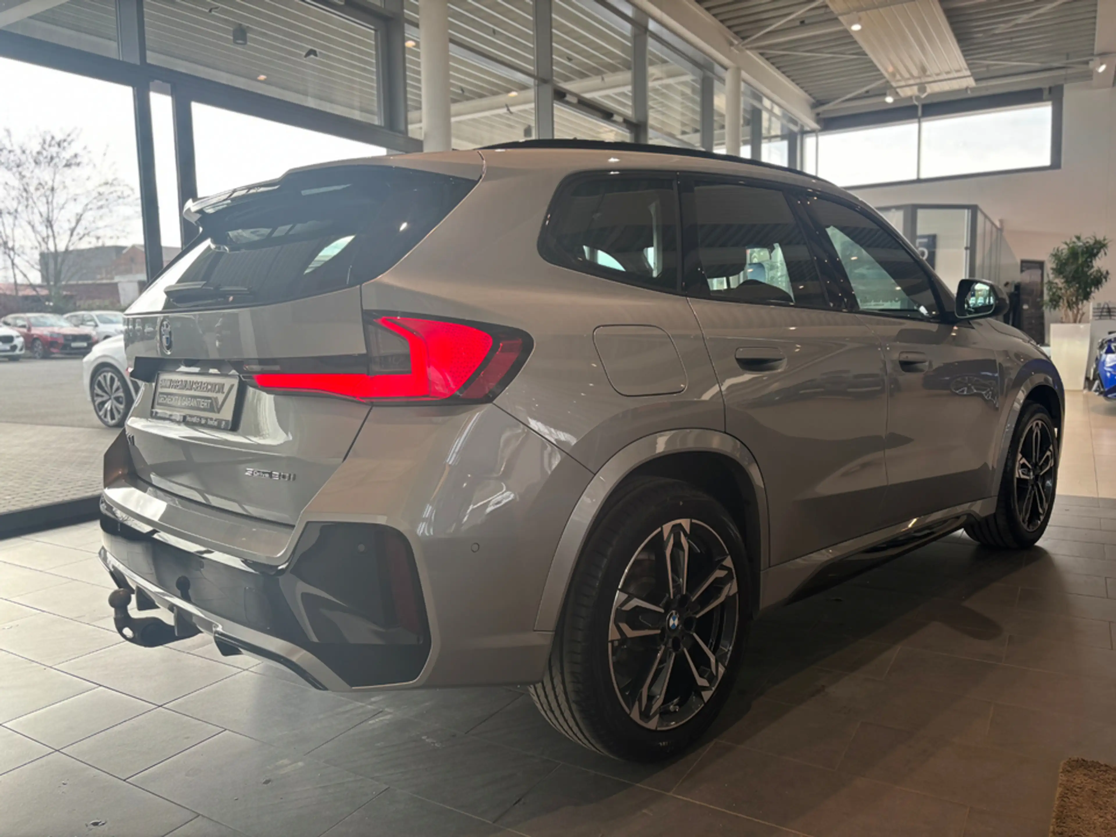 BMW X1 sDrive20i Steptronic Navi DSG Tempom.aktiv Bluetoo — photo 11