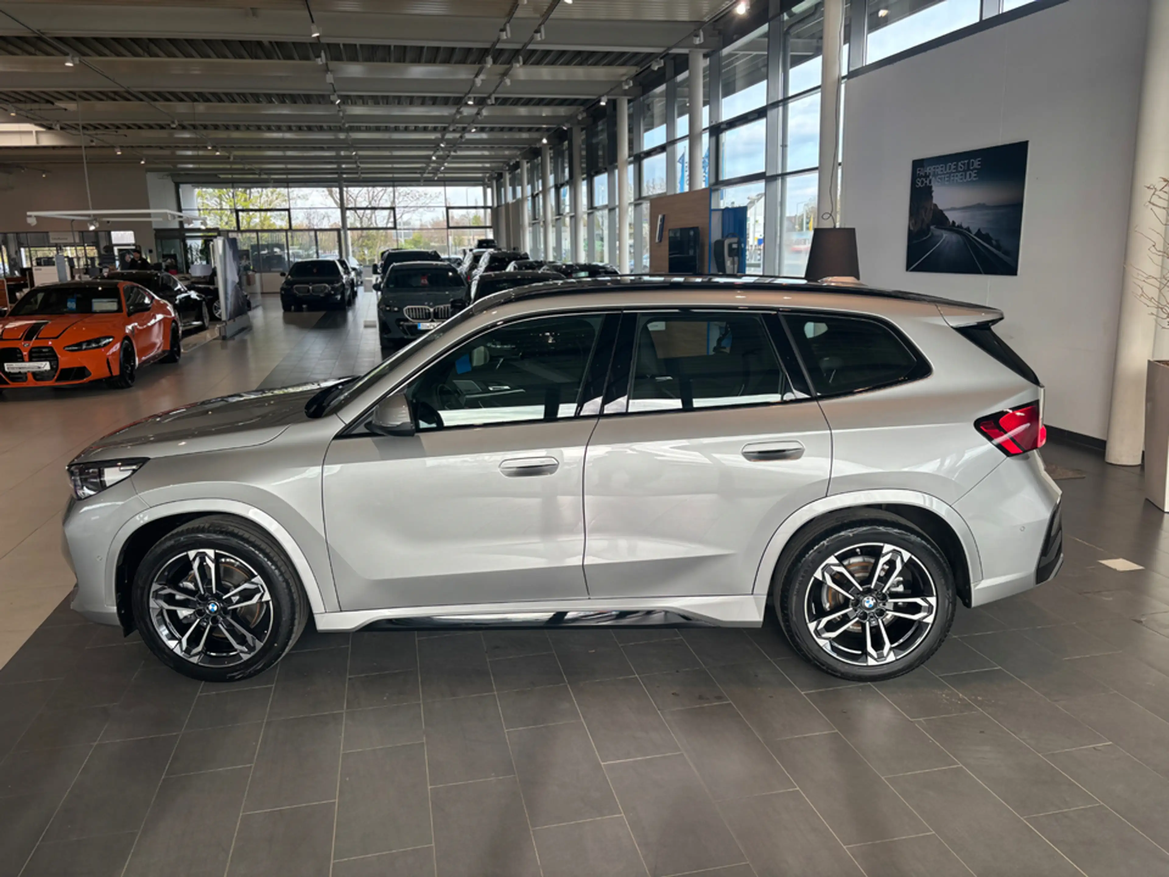 BMW X1 sDrive20i Steptronic Navi DSG Tempom.aktiv Bluetoo — photo 7