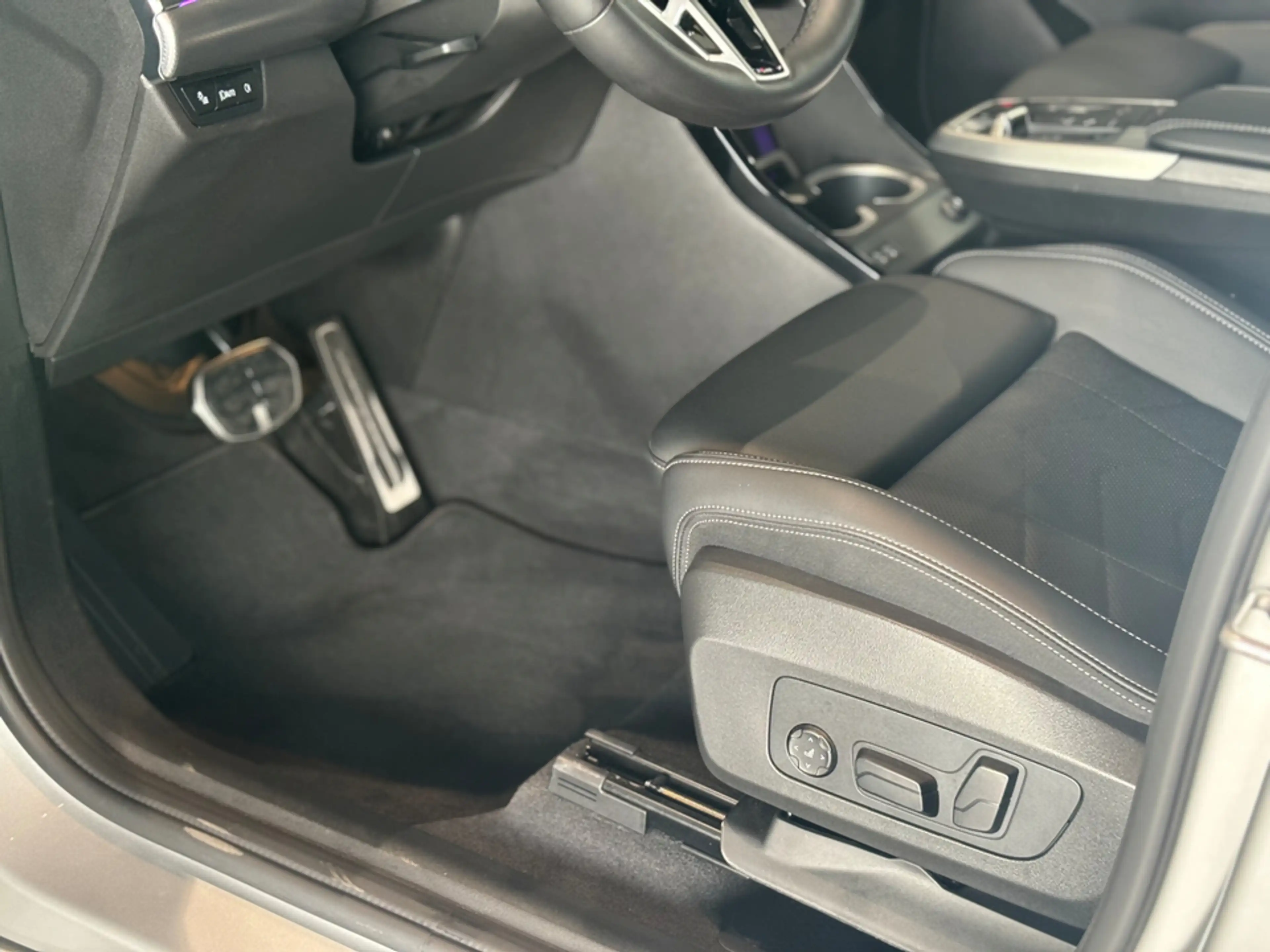 BMW X1 sDrive20i Steptronic Navi DSG Tempom.aktiv Bluetoo — photo 15