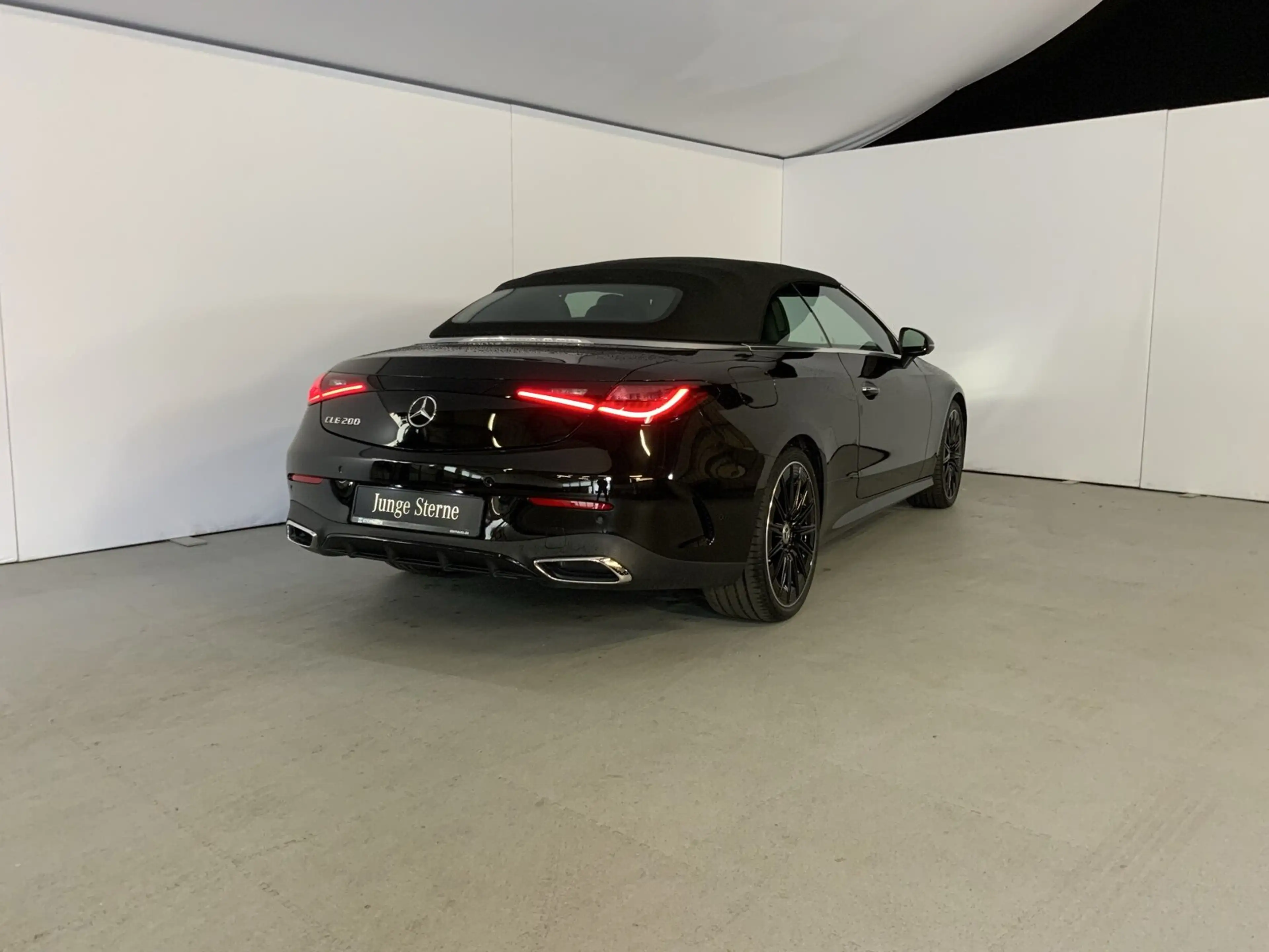 Mercedes-Benz CLE 200 CLE 200 Cabrio AMG Night Memory Winter-Pak RüKam — photo 5