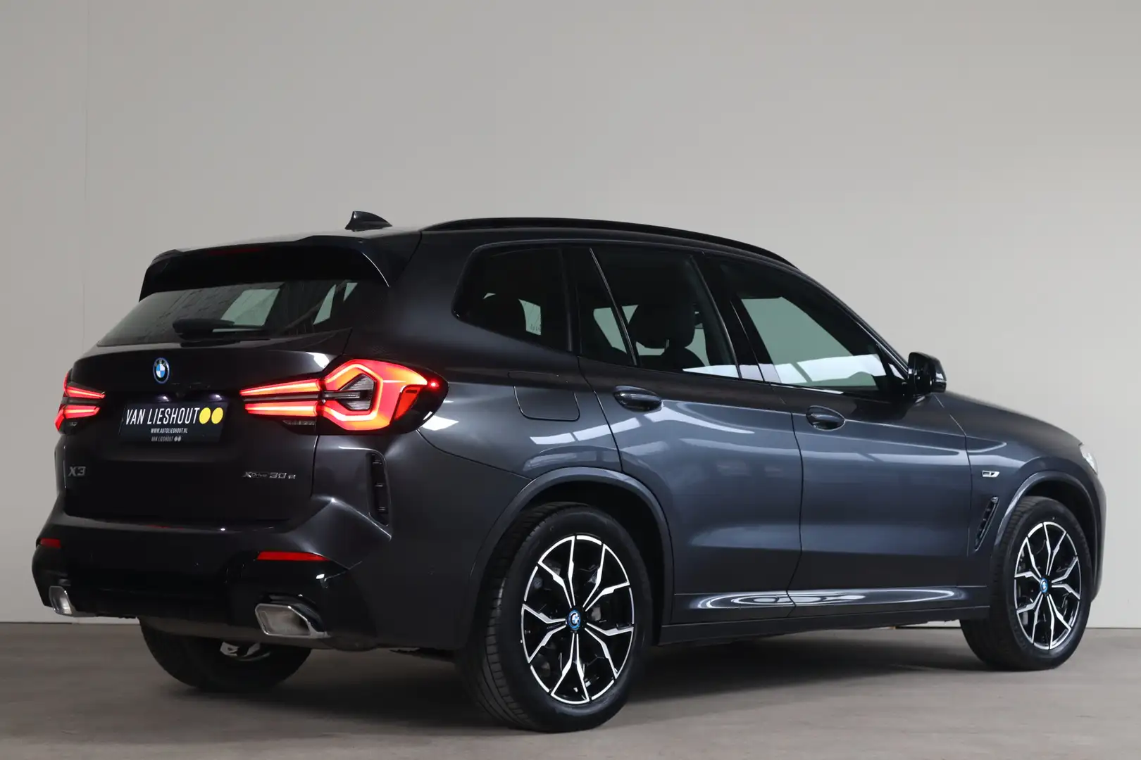 BMW X3 xDrive30e High Executive Stoel+Stuurverwarming I H Grijs - 2