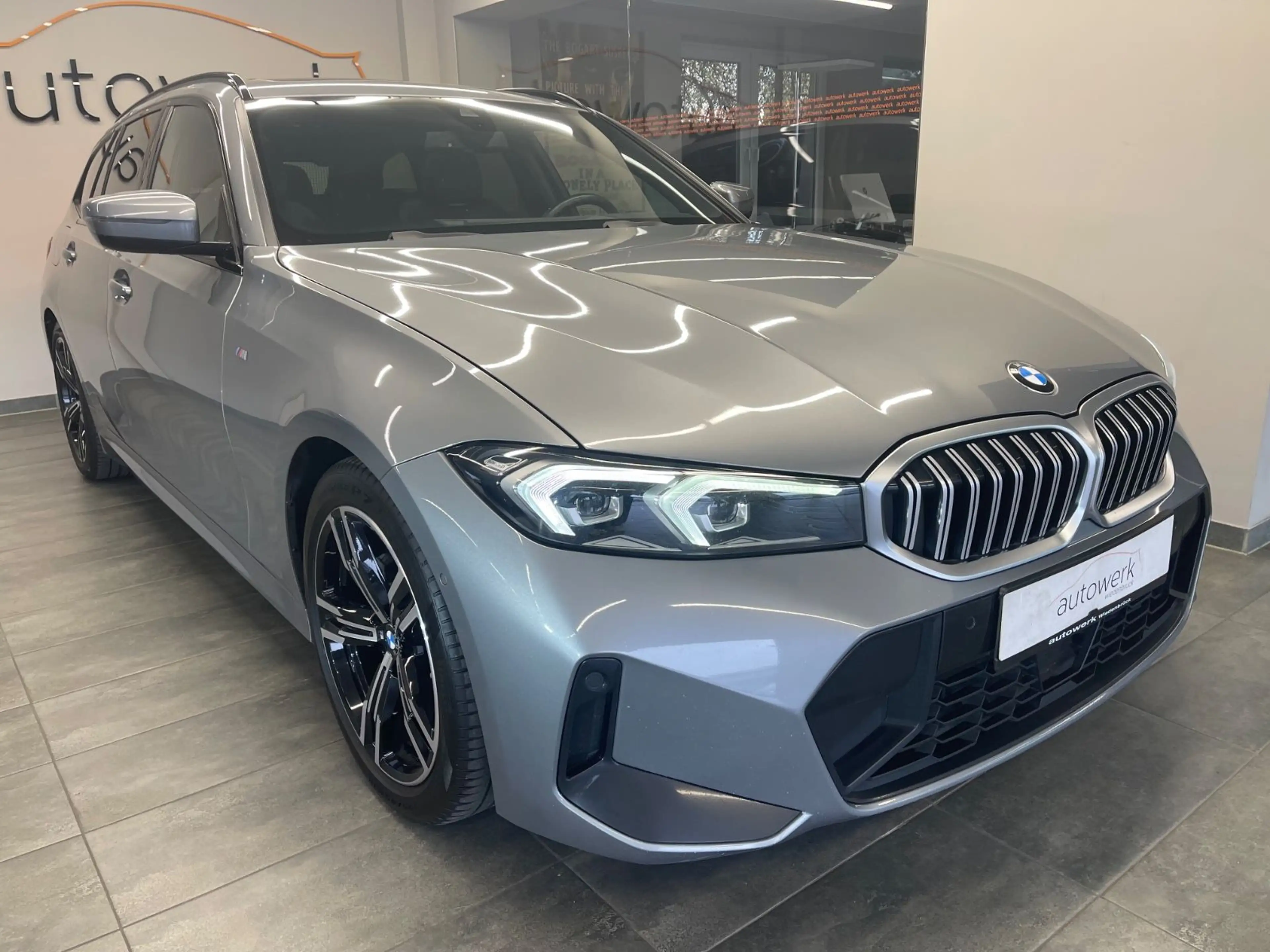 BMW 318 d T. M Sport*1.HD/AUT./HeadUp*Pano/LED/TOP*