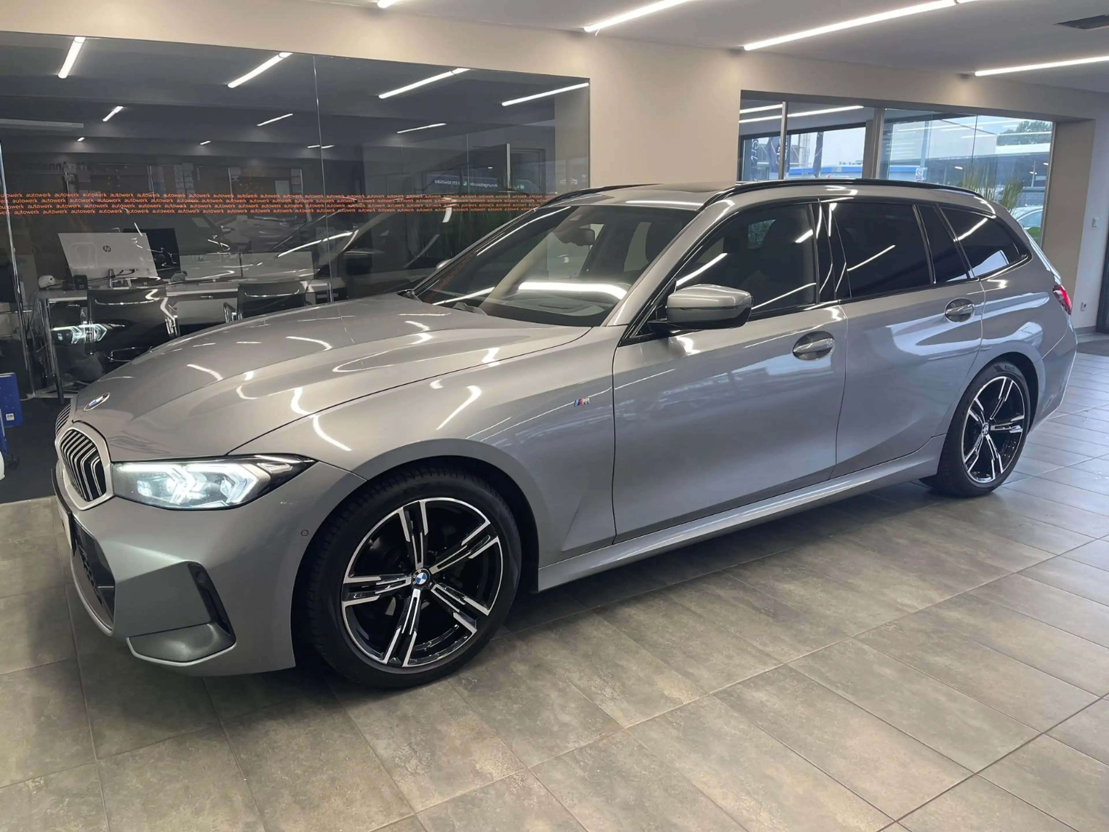 BMW 318 d T. M Sport*1.HD/AUT./HeadUp*Pano/LED/TOP* — photo 8