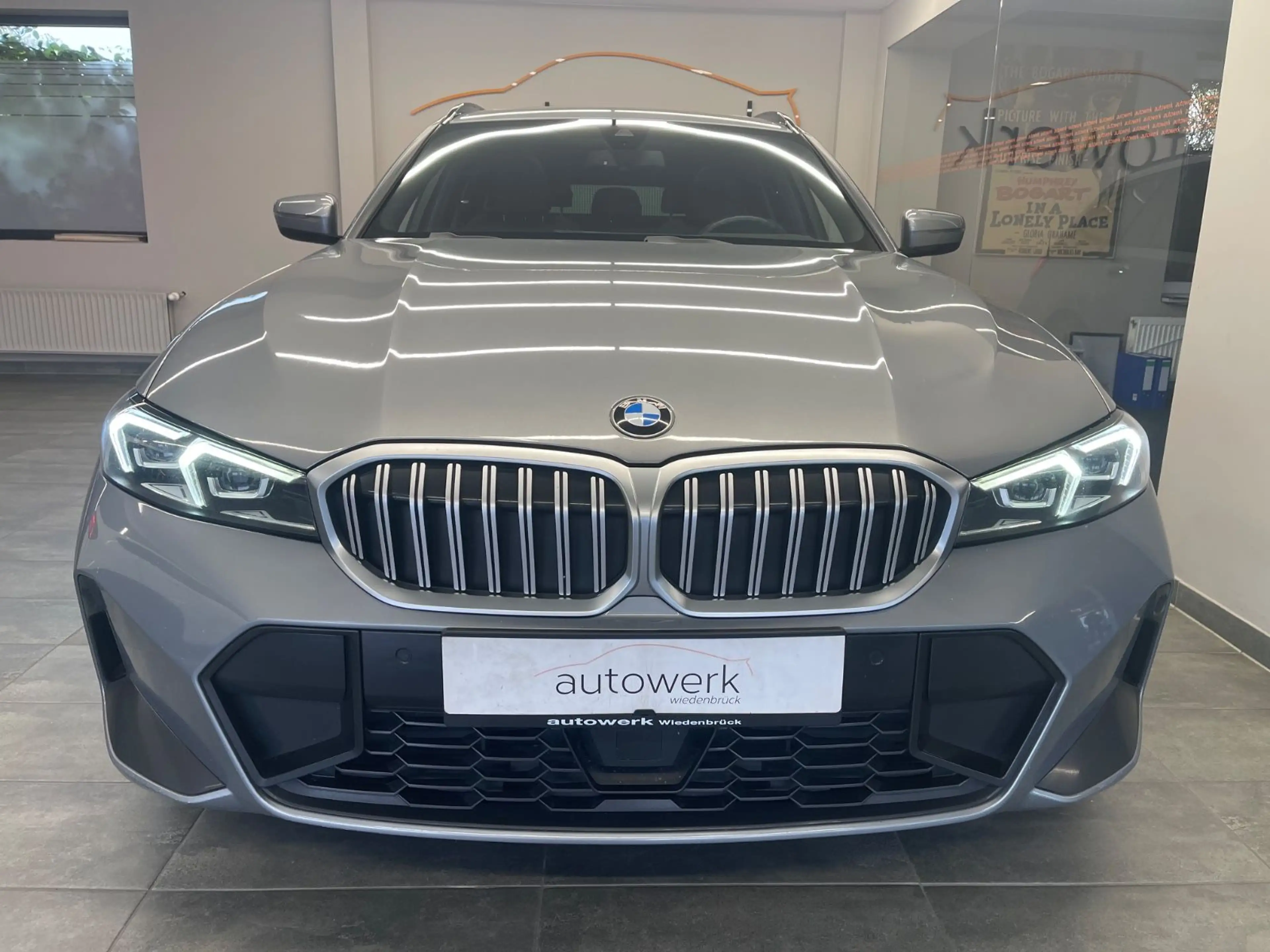 BMW 318 d T. M Sport*1.HD/AUT./HeadUp*Pano/LED/TOP* — photo 2
