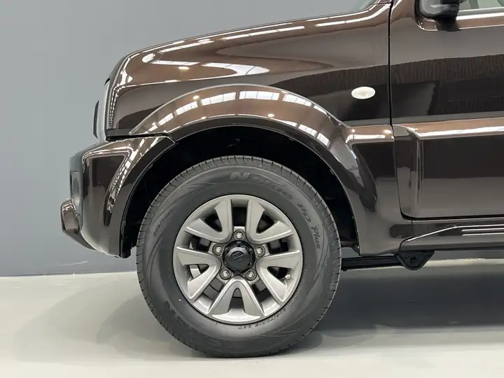 Suzuki Jimny 2018, foto 12