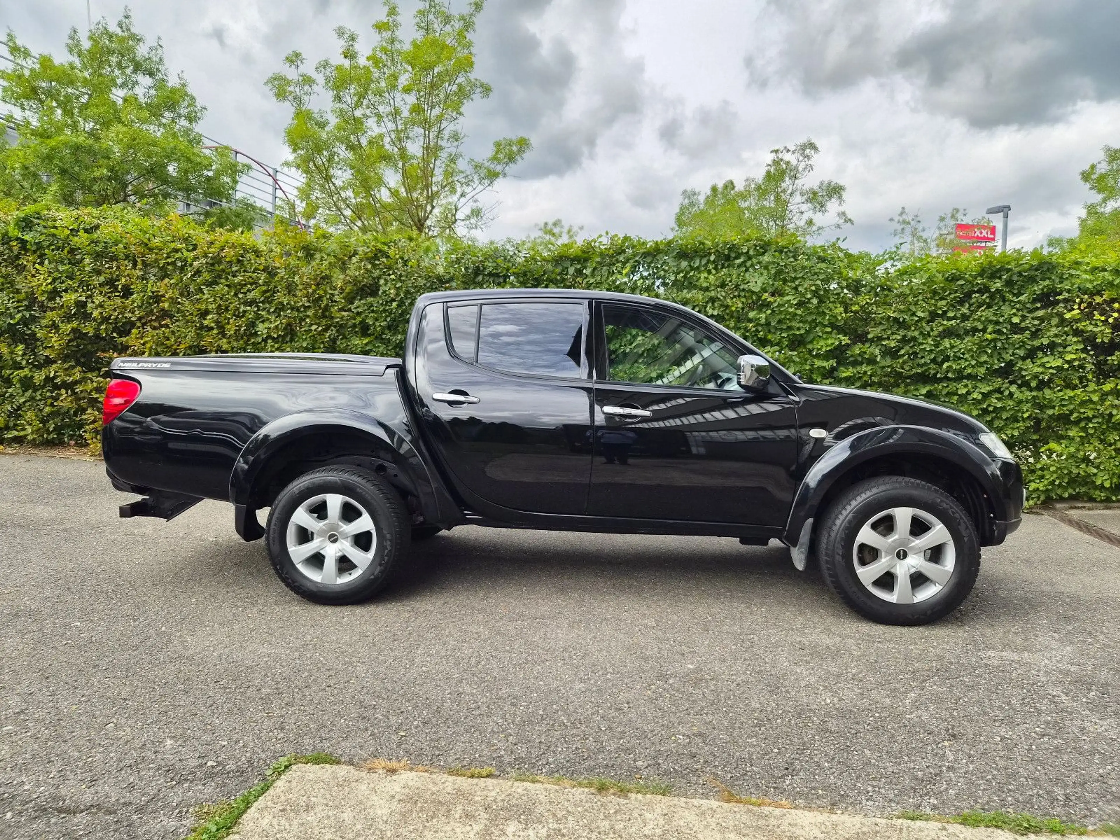 Mitsubishi L200 Intense 4WD TÜV+INSP NEU — photo 4