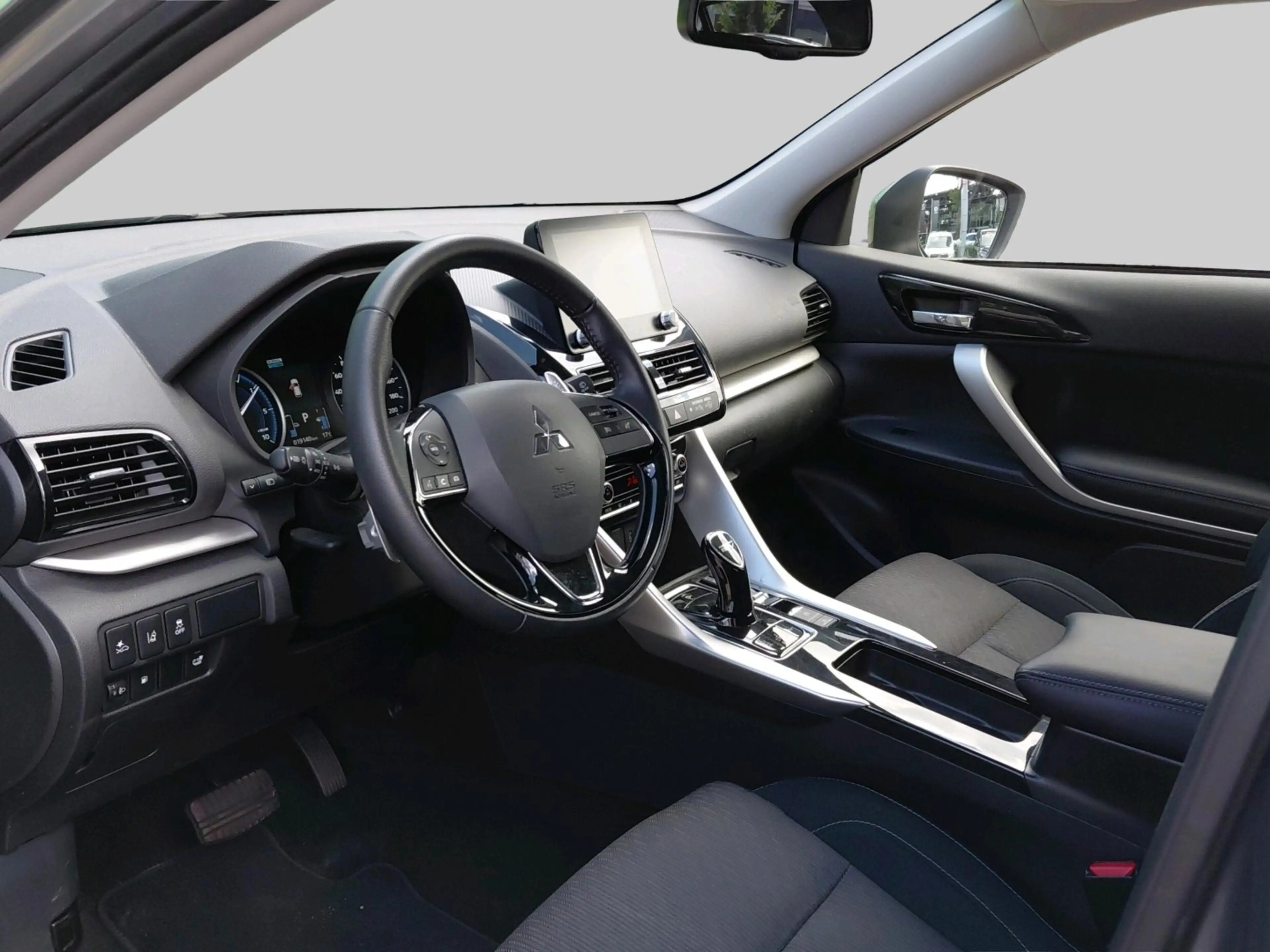 Mitsubishi Eclipse Cross 2.4 Intense+ met trekhaak — photo 4