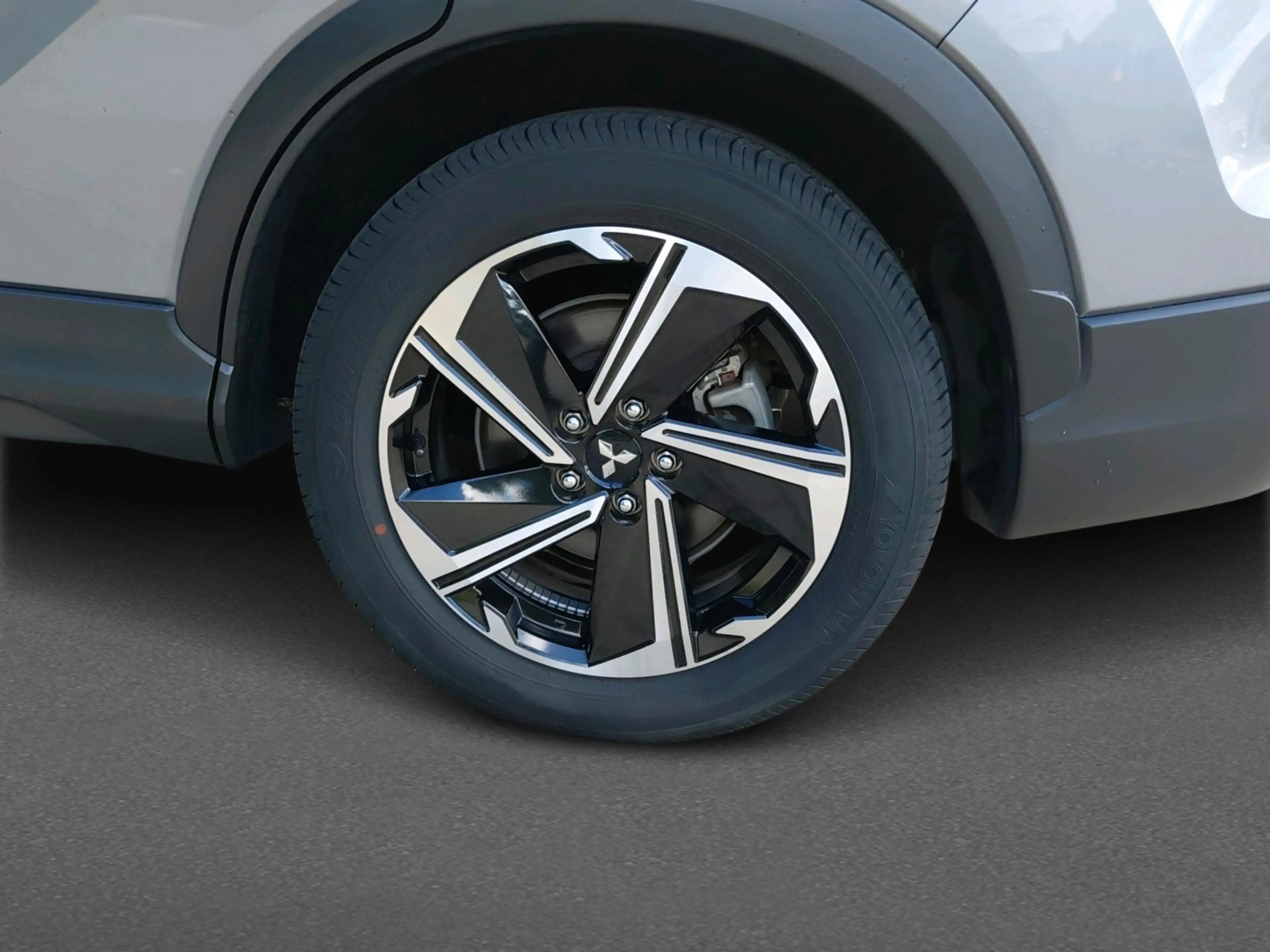 Mitsubishi Eclipse Cross 2.4 Intense+ met trekhaak — photo 11