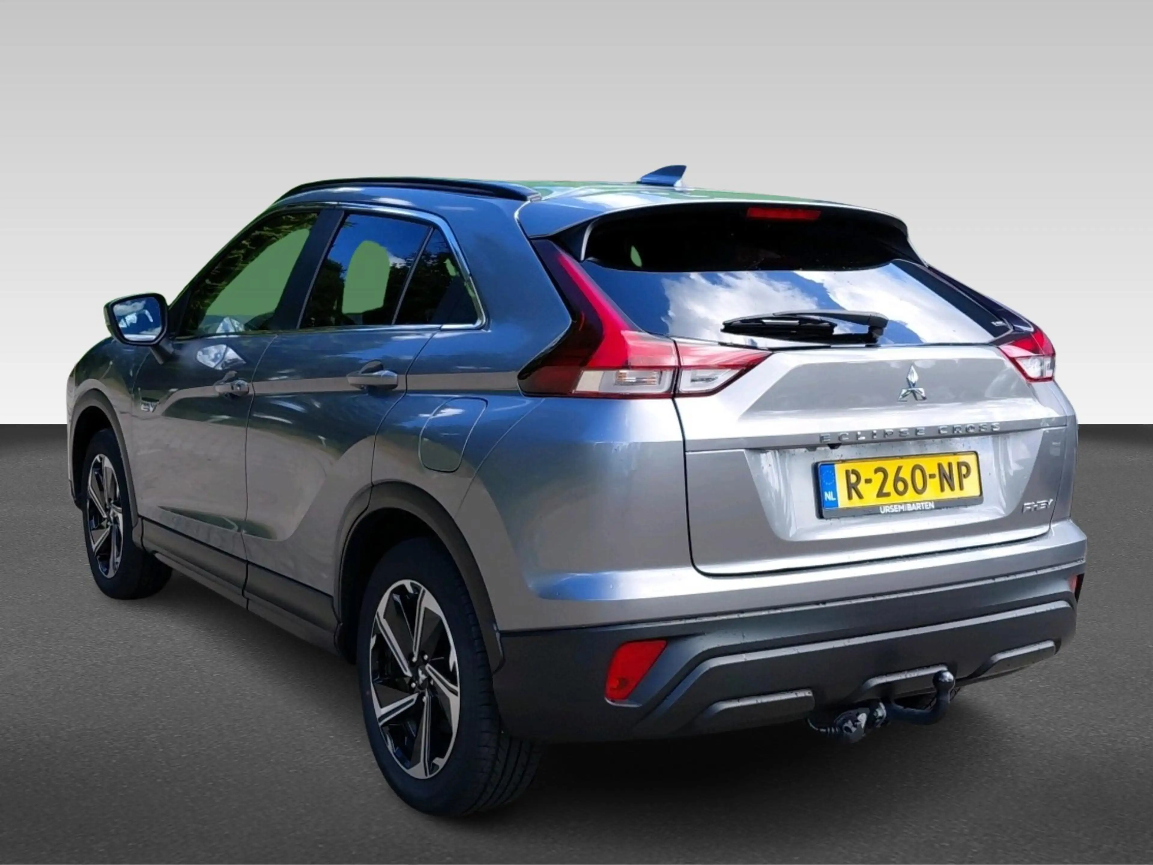 Mitsubishi Eclipse Cross 2.4 Intense+ met trekhaak — photo 3