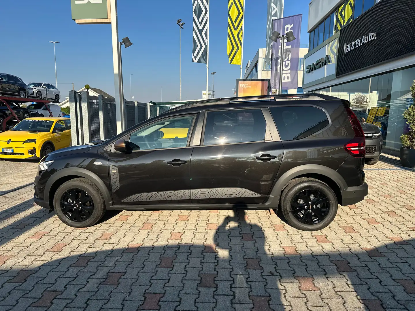 Dacia Jogger Jogger 1.0 tce Extreme UP Gpl 100cv Negro - 2