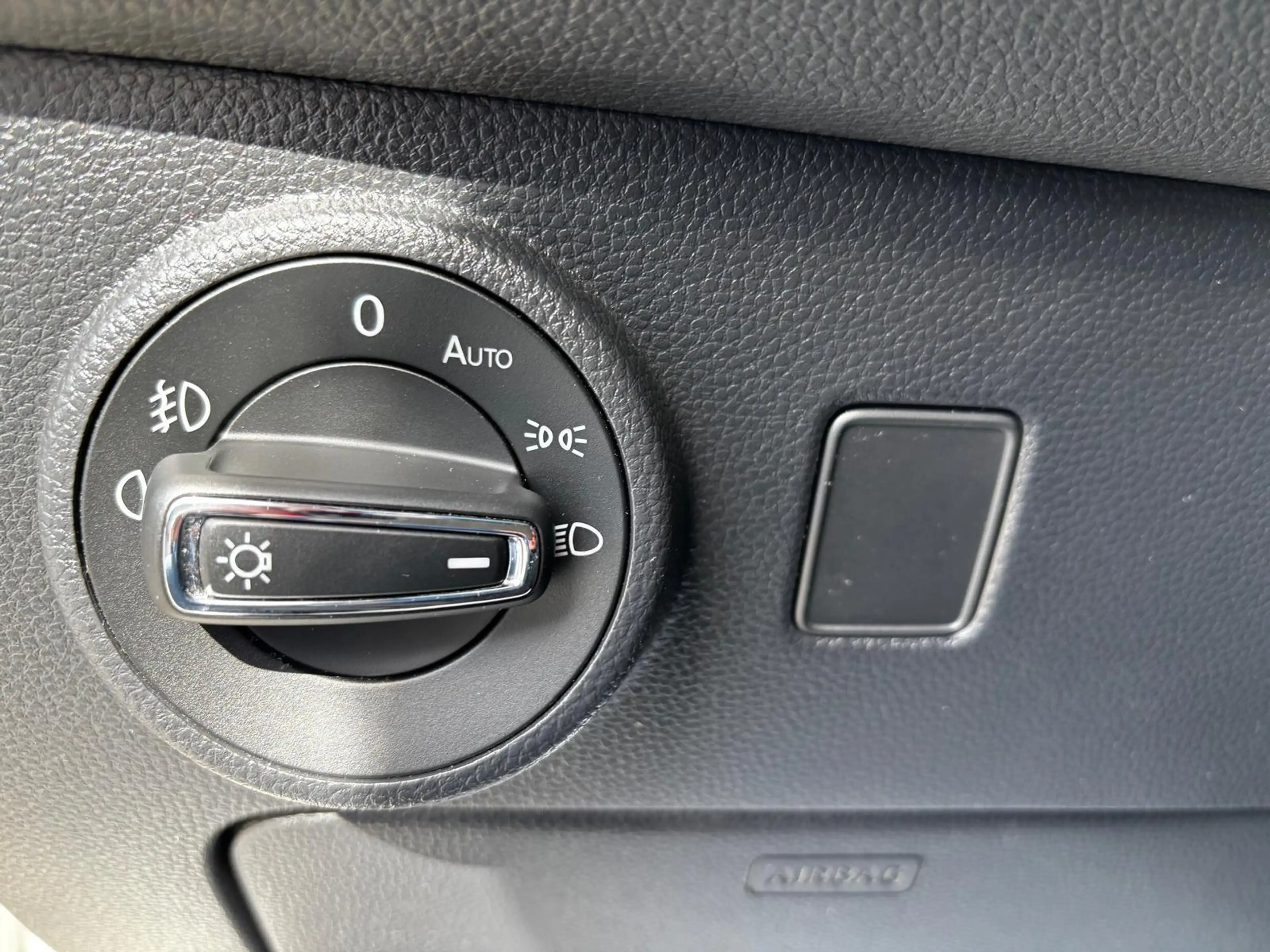 SEAT Ateca 1.4 EcoTSI Xcellence AUTOM.| LED|DAKrails |Alcanta — photo 8