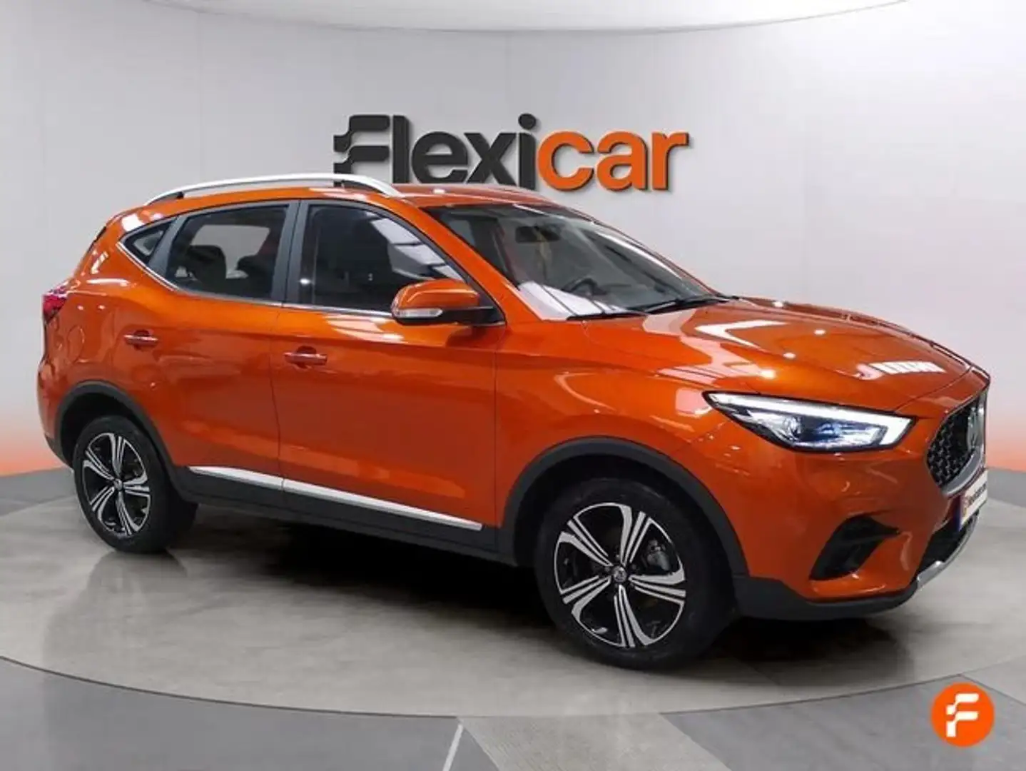 MG ZS 1.5 Comfort Naranja - 2