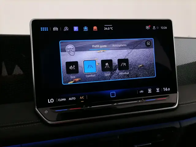 Volkswagen Tiguan view 22