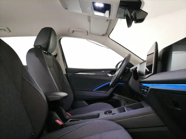 Volkswagen Tiguan view 6