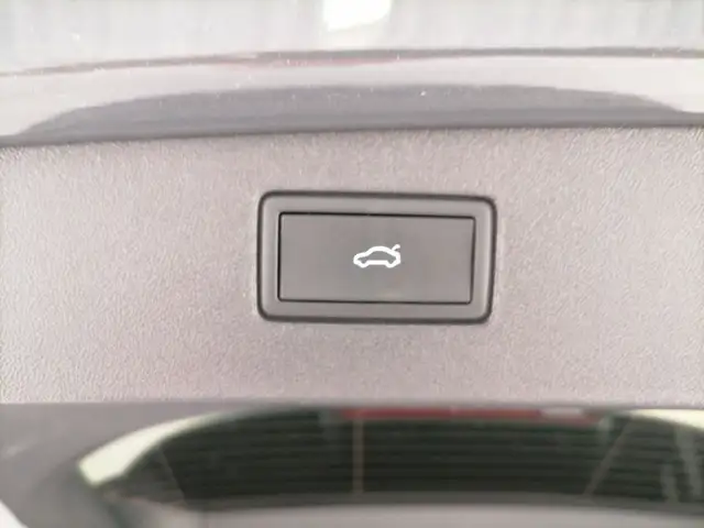 Volkswagen Tiguan view 11