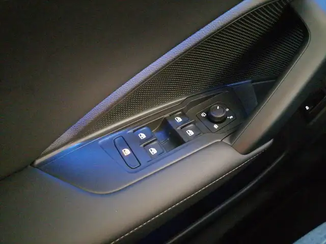Volkswagen Tiguan view 26