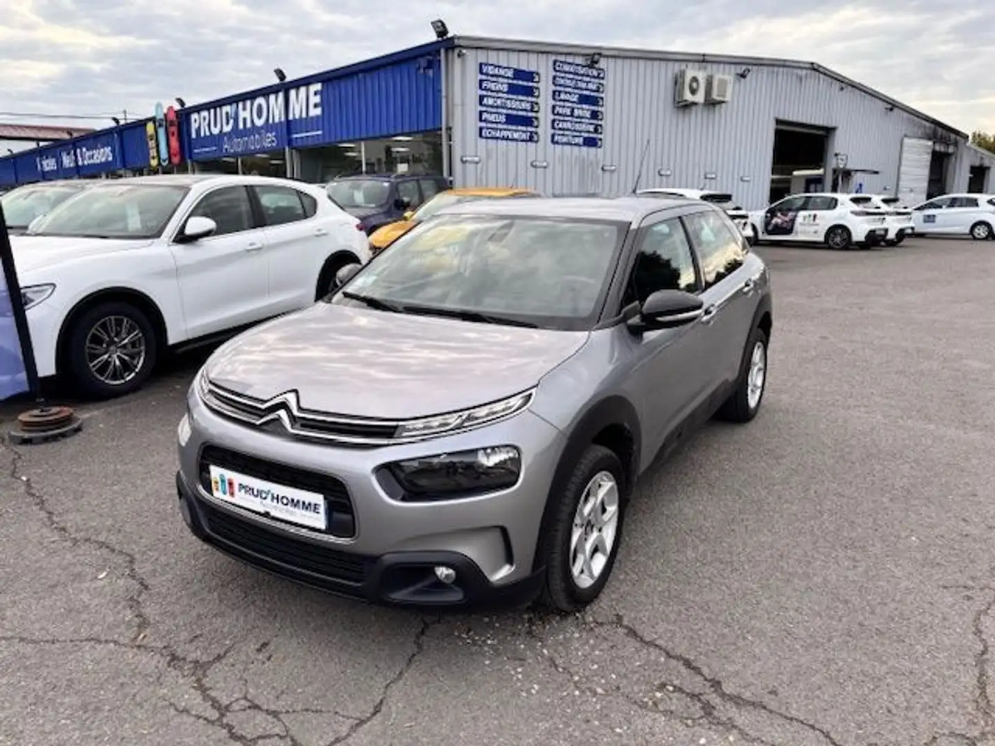 Citroen C4 Cactus PURETECH 110CH S\u0026S FEEL DISTRIBUTION NEUVE Gris - 1