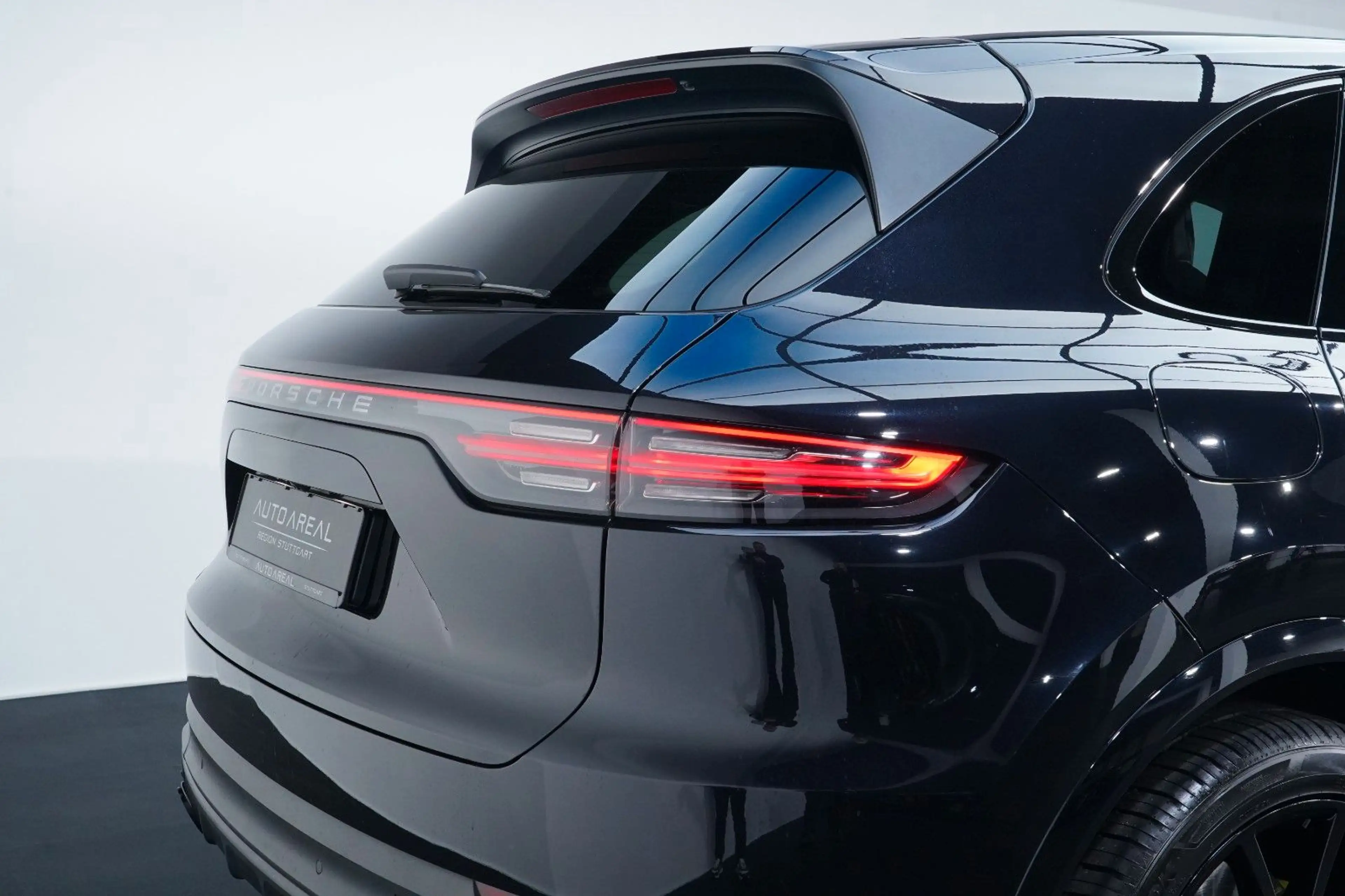 Porsche Cayenne E-Hybrid PDLS+/18-WEG/BOSE/PANO/CARPLAY — photo 6