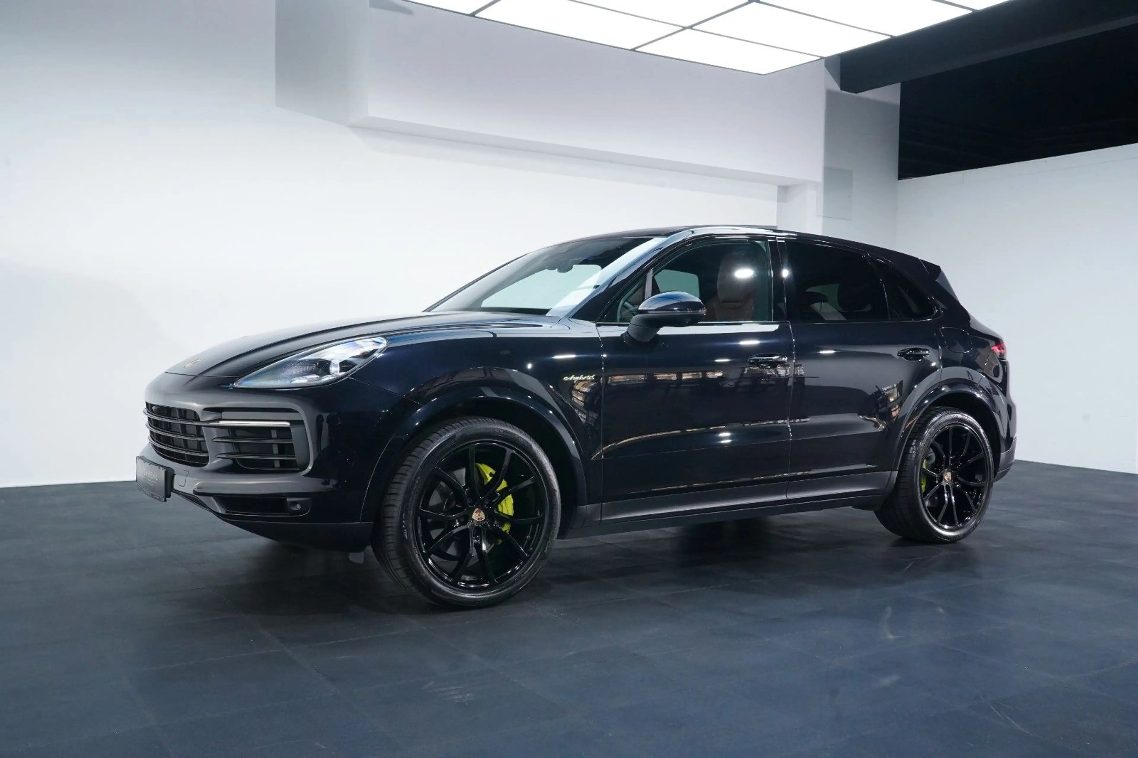 Porsche Cayenne E-Hybrid PDLS+/18-WEG/BOSE/PANO/CARPLAY — photo 15