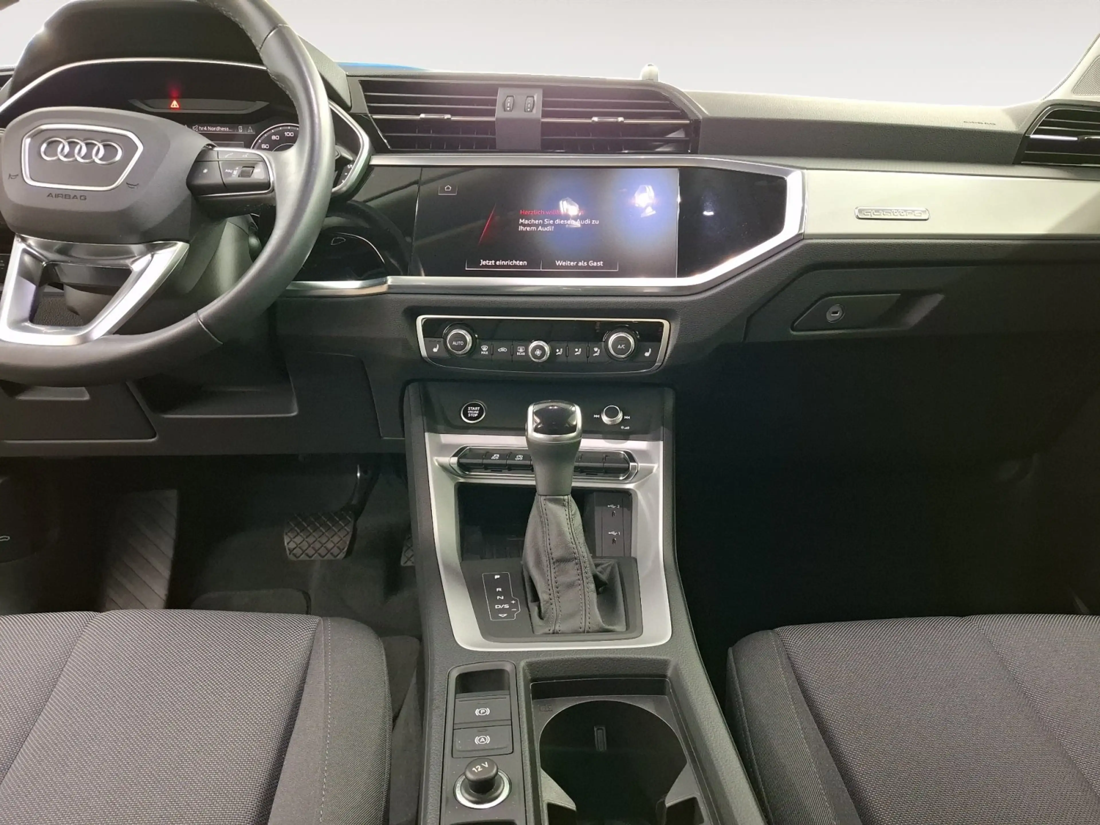 Audi Q3 40 TFSI quattro Matrix RFK CarPlay Pano — photo 10