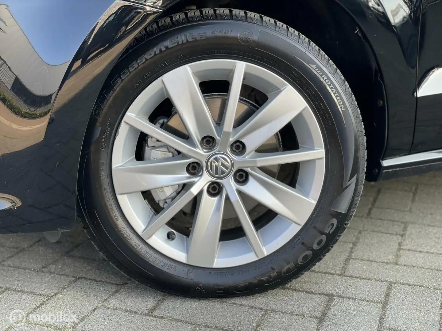 Volkswagen Polo 1.0 Comfortline 1e Eig TOPSTAAT!!! Zwart - 2