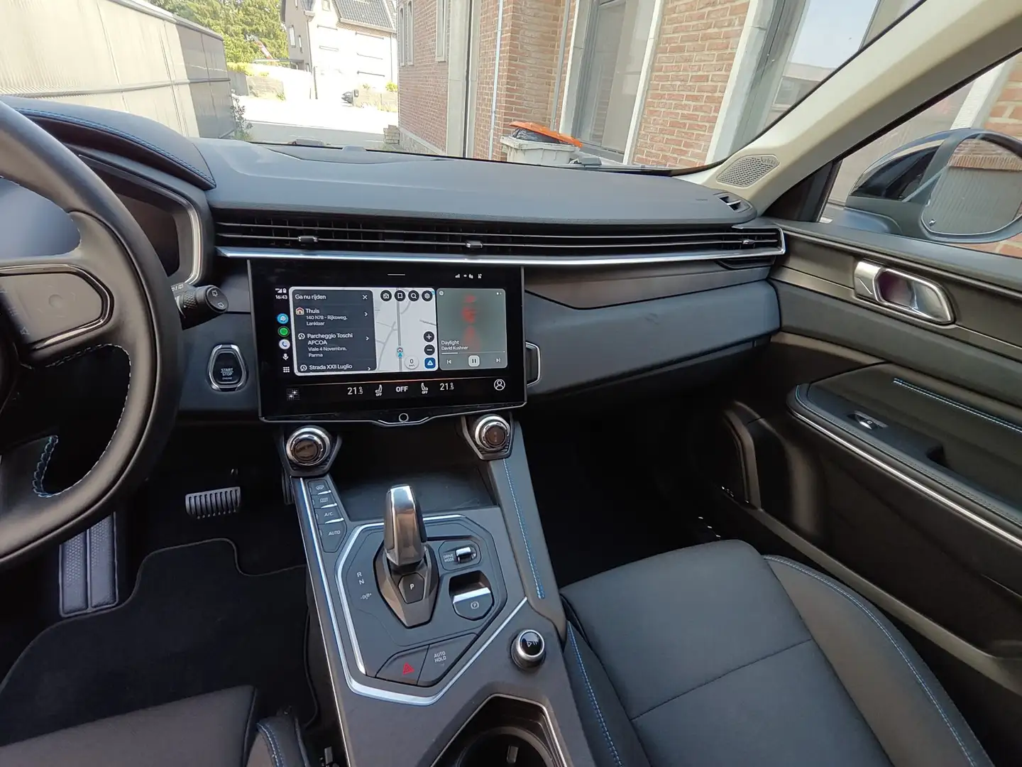 Lynk & Co 01 PHEV - 1