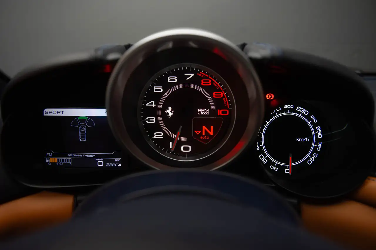 Ferrari California снимка Ferrari California