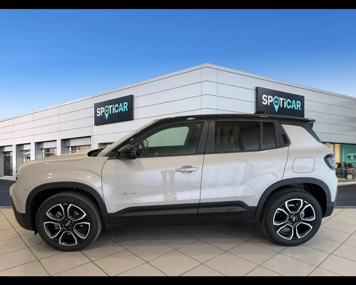 Jeep Avenger 1.2 Turbo e-Hybrid Summit - 2