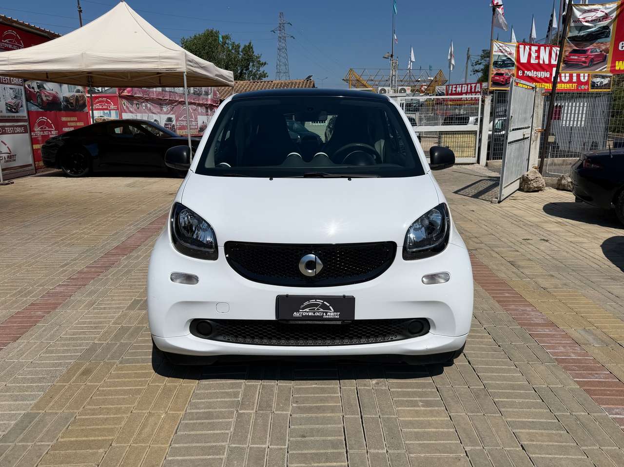 smart forTwo 1.0 71cv twinamic LED/TETTO/SEDILI IN PELLE/SCHERMO  PREZZO REALE