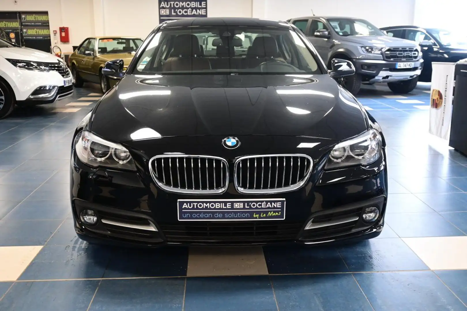 BMW 535 SERIE F10 LCI 535d xDrive 313 ch Lounge Plus A Noir - 2