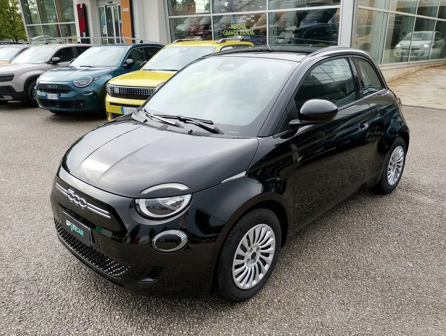 Fiat 500e Berlina 42 kWh Zwart - 1