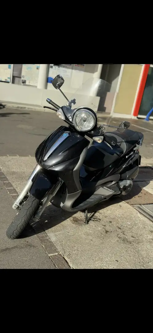 Piaggio Beverly 500 - 1