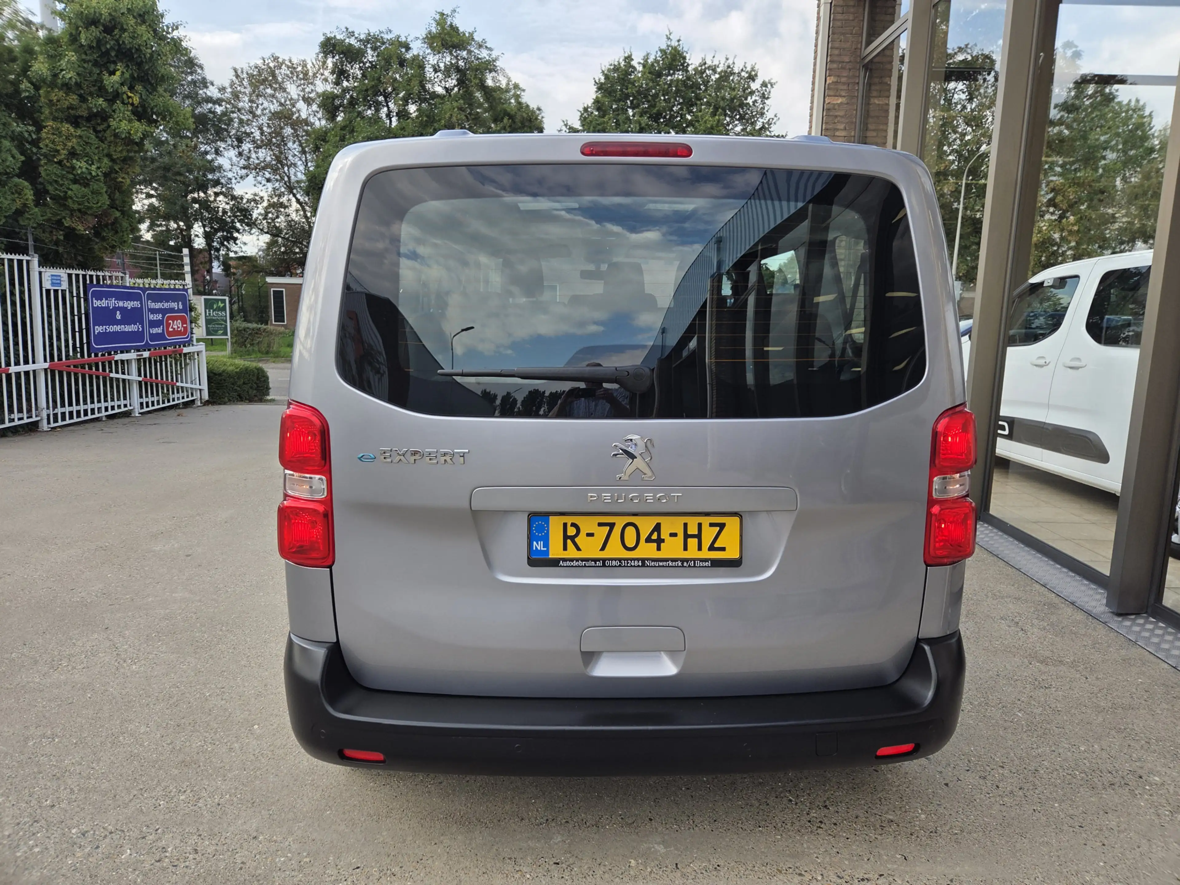 Peugeot e-Expert 50 kWh L2 9-Persoons Airco Panoramadak — photo 7