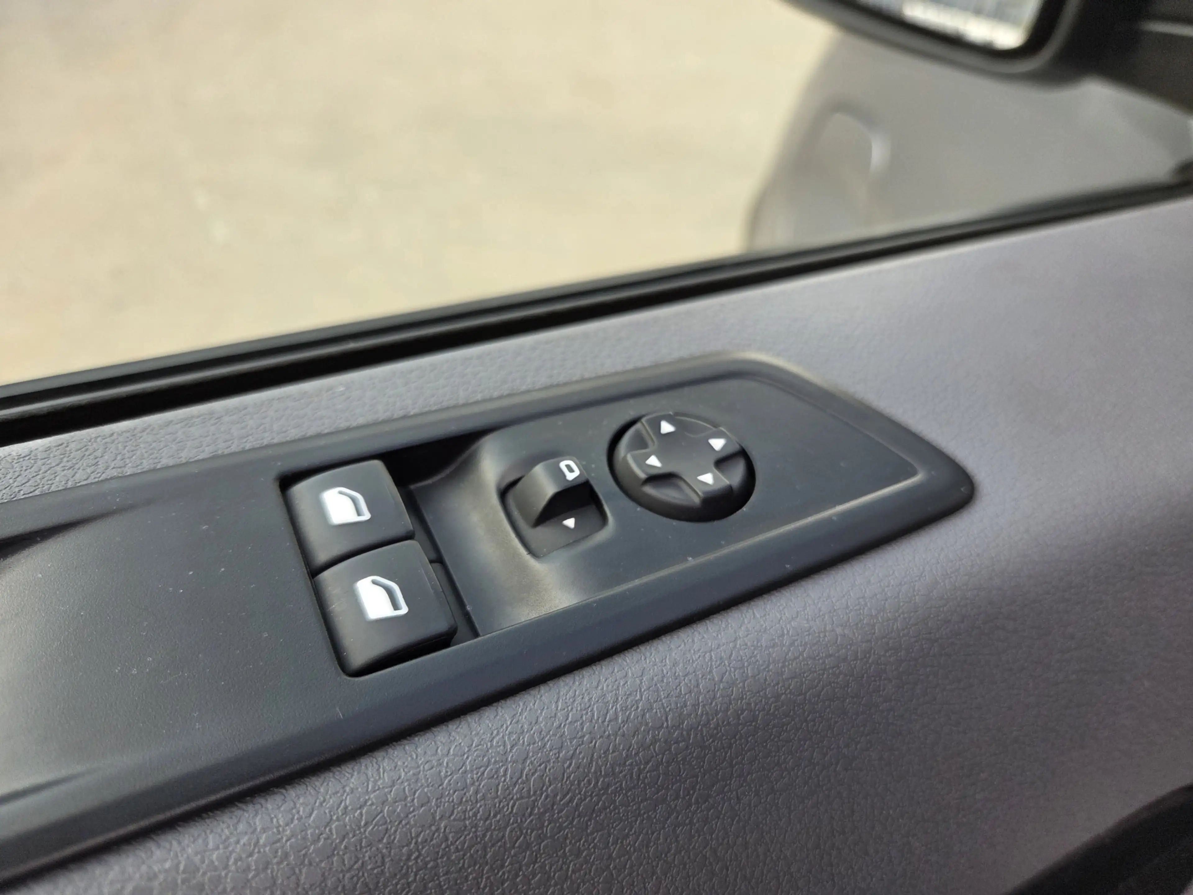 Peugeot e-Expert 50 kWh L2 9-Persoons Airco Panoramadak — photo 12