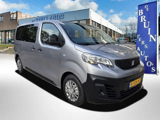 Peugeot e-Expert 50 kWh L2 9-Persoons Airco Panoramadak
