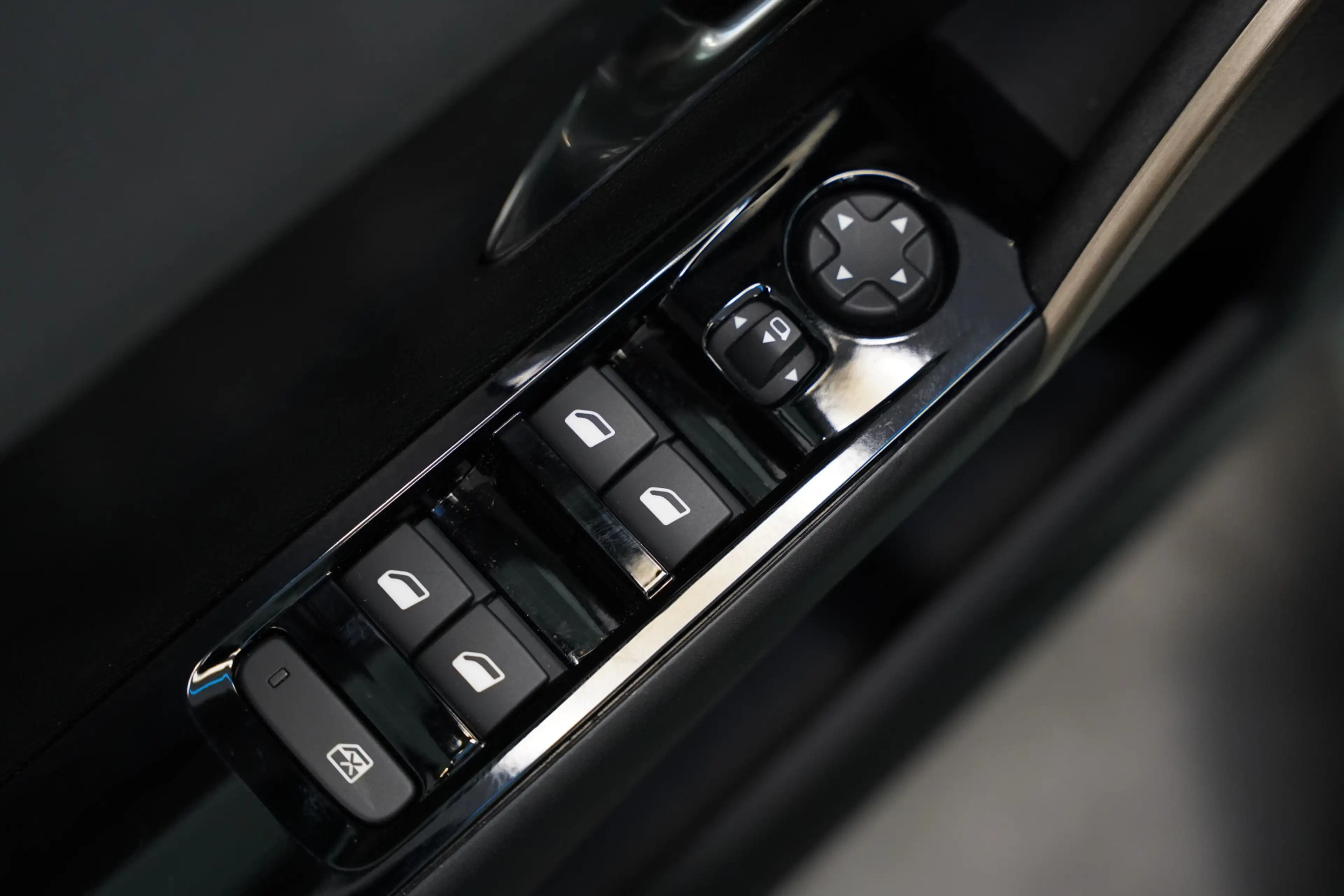 Lancia Ypsilon 1.2 Turbo Hybrid LX Cruise/Climate PDC NAP 17''LM — photo 11