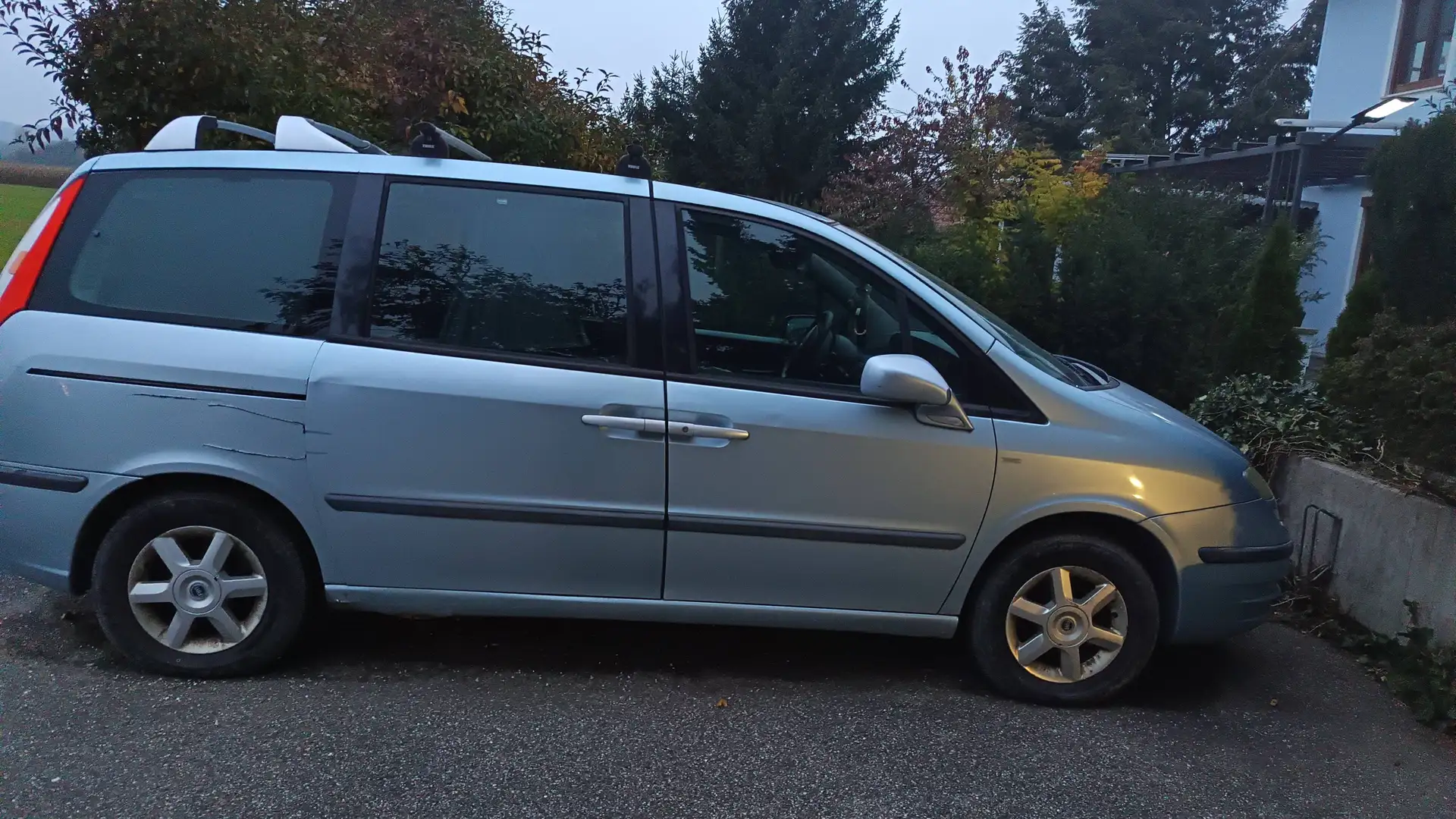 Fiat Ulysse Ulysse 2,0 EL JTD Blau - 2