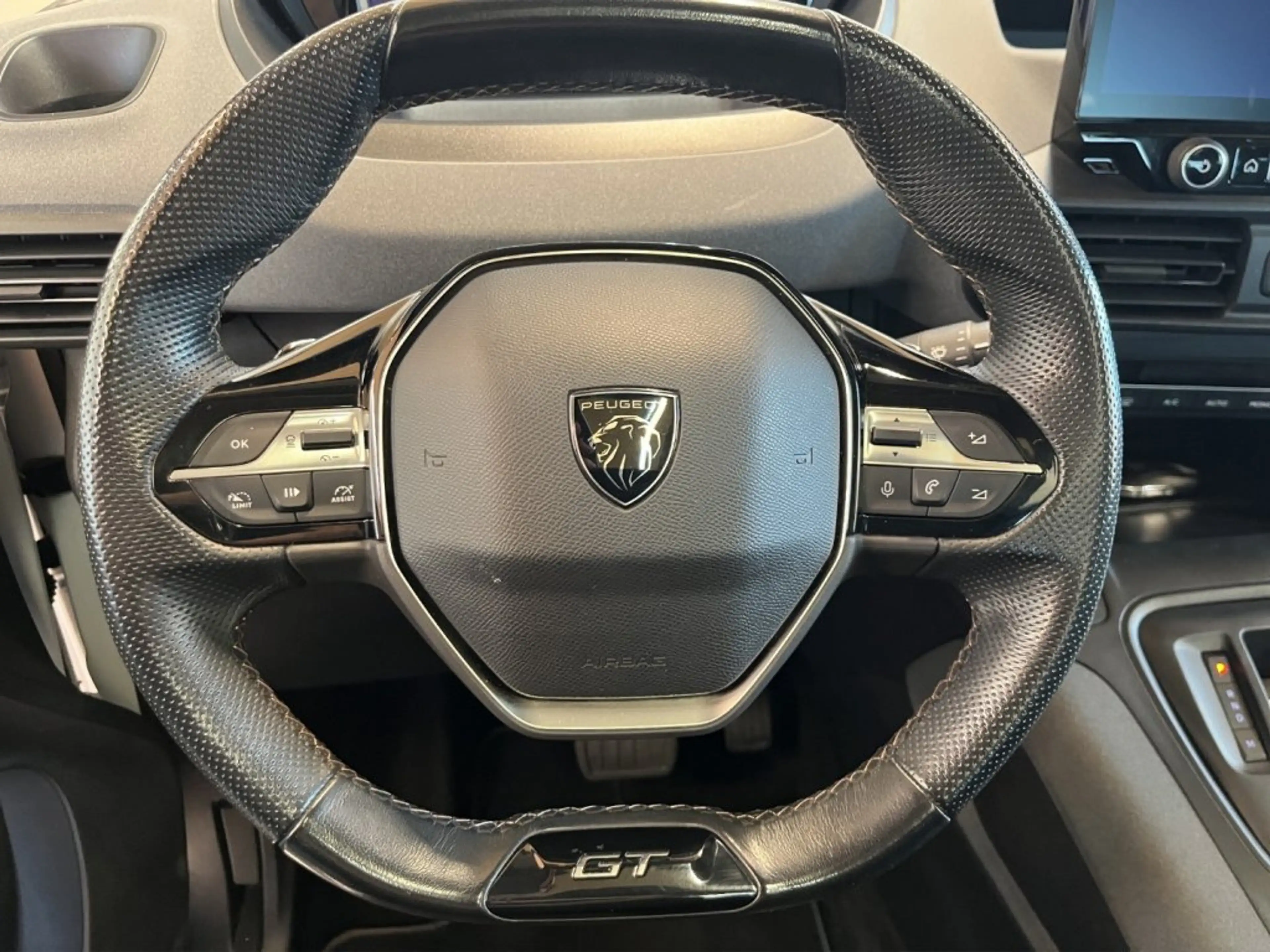 Peugeot Rifter Standard GT BHDI 130 EAT8 — photo 10
