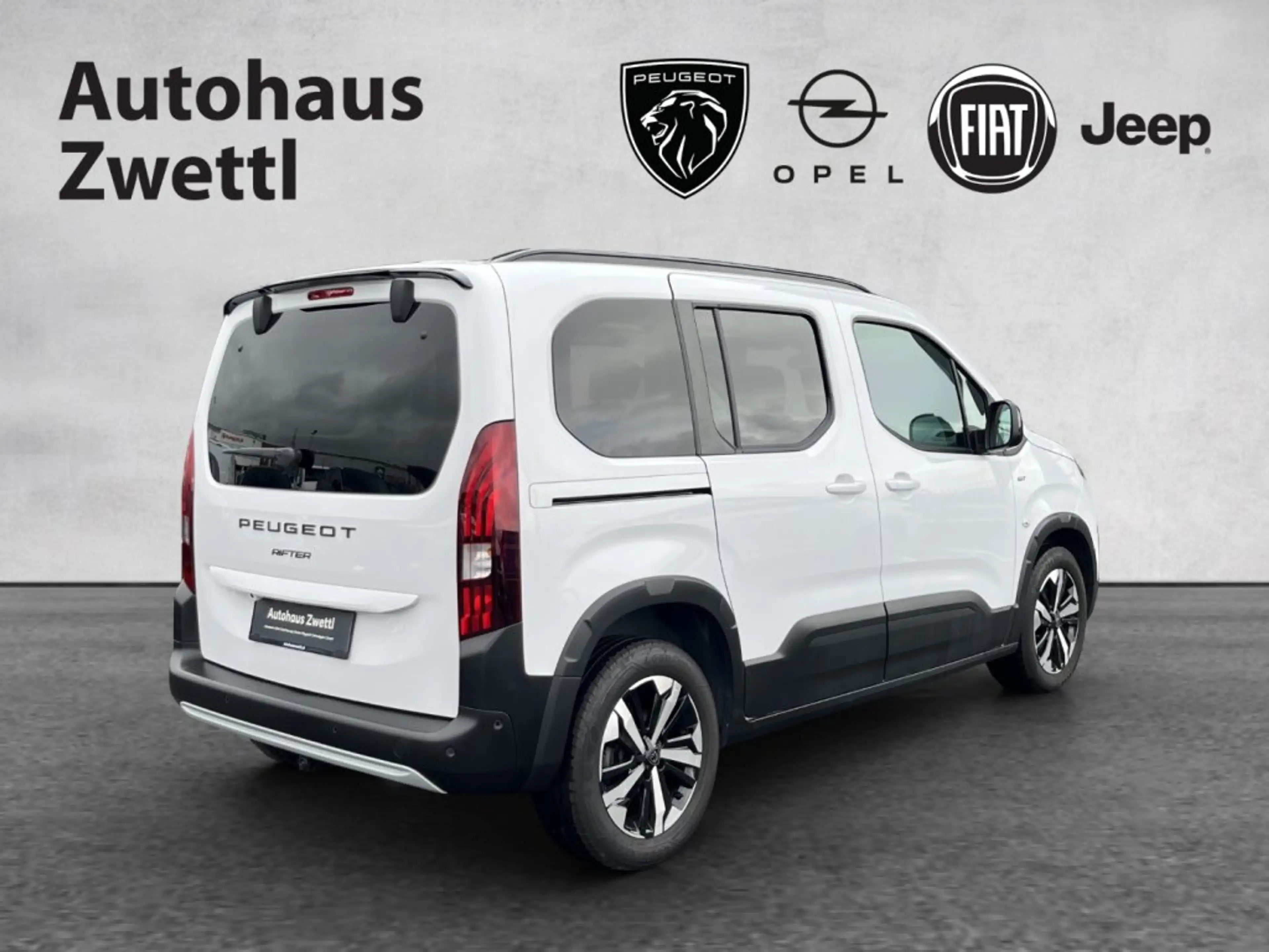 Peugeot Rifter Standard GT BHDI 130 EAT8 — photo 6