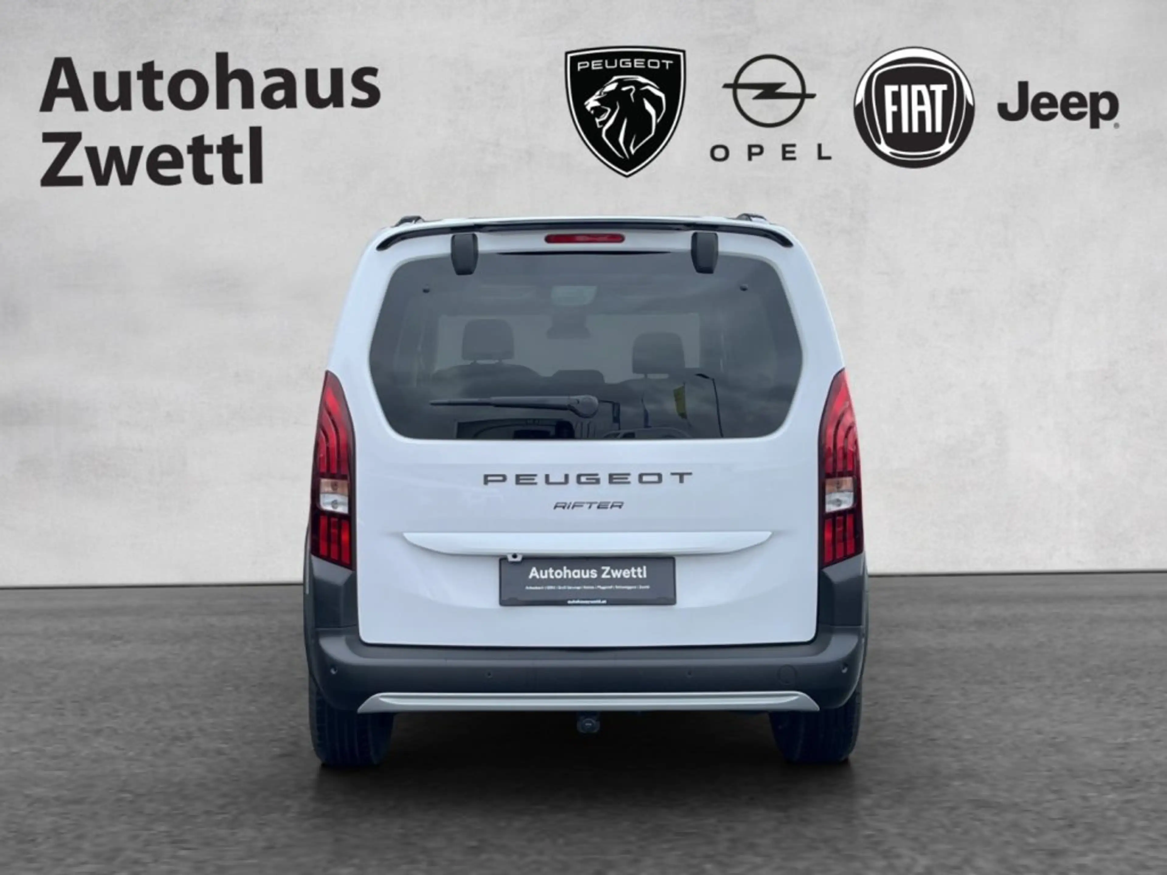 Peugeot Rifter Standard GT BHDI 130 EAT8 — photo 5